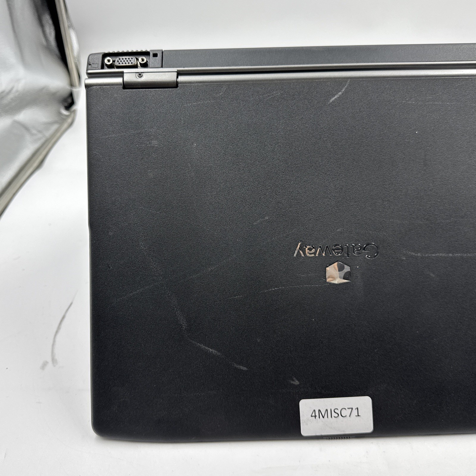 Gateway MA7 Laptop Core 2 Duo T2450 2.0GHz 4GB RAM NO HDD/OS/Caddy ( FOR PARTS)