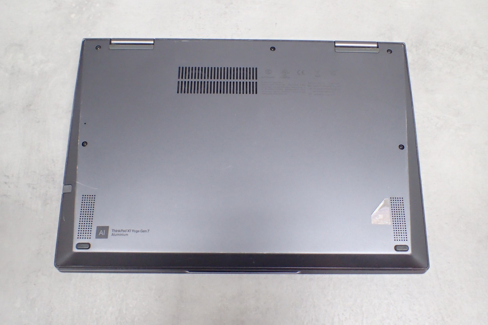 Lenovo ThinkPad X1 Yoga Gen 7 14″ Touch i7-1270P 2.2Ghz 16GB RAM 512GB SSD Gray