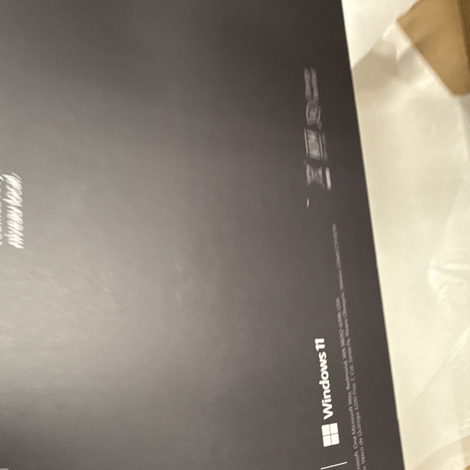 Microsoft Surface Laptop 13.8″ Snapdragon X Plus 16GB 512GB SSD Black W11