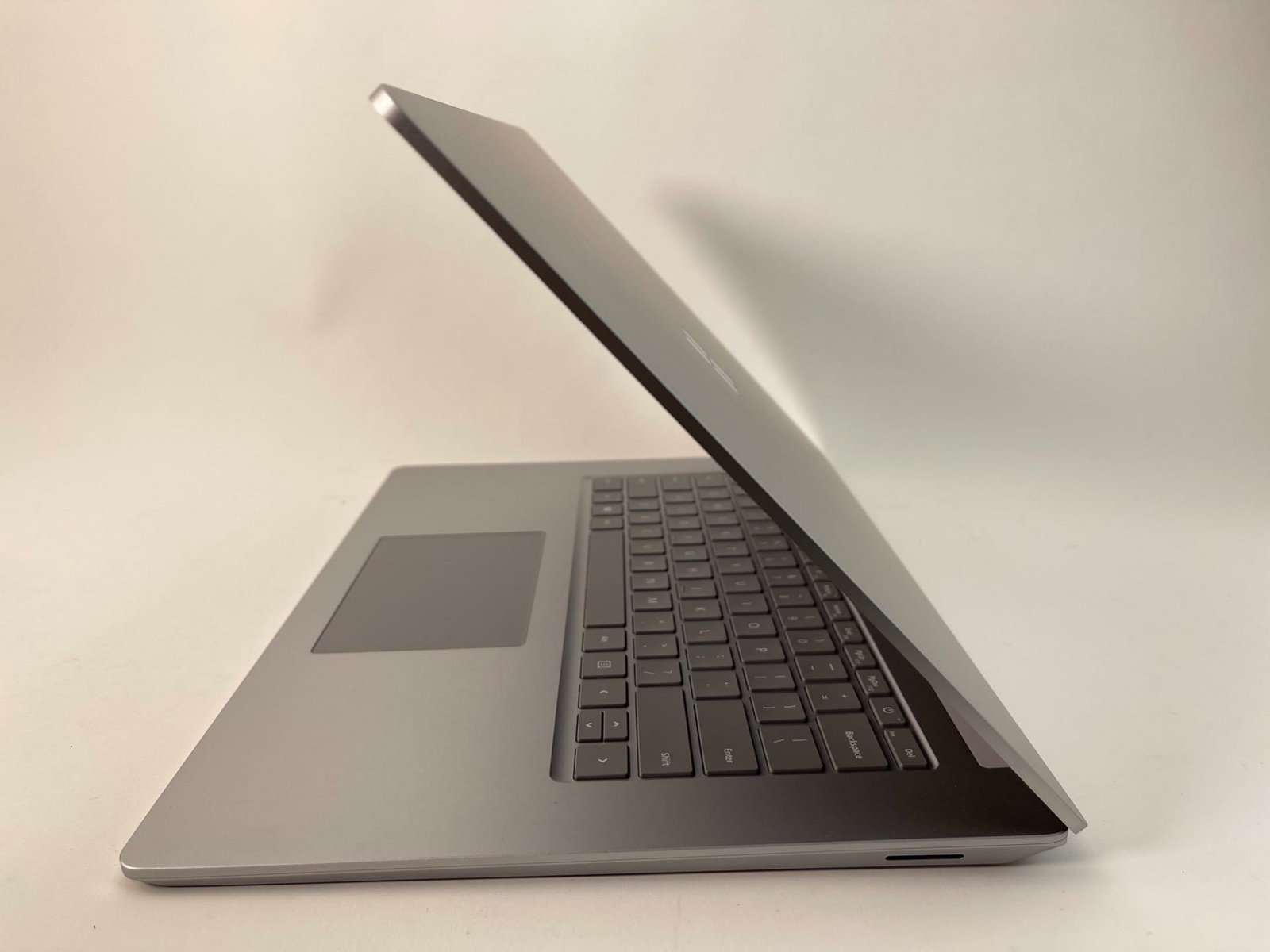 Microsoft Surface Laptop 4 15″ (256GB SSD, AMD Ryzen 7, 4.20 GHz, 8GB) 5UI-00001