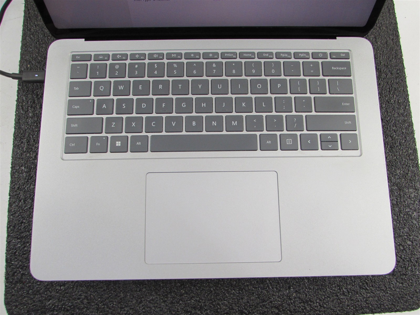Microsoft Surface Laptop Studio 1964 i7-11370H 1TB SSD 32GB RTX A2000 *No A/C*