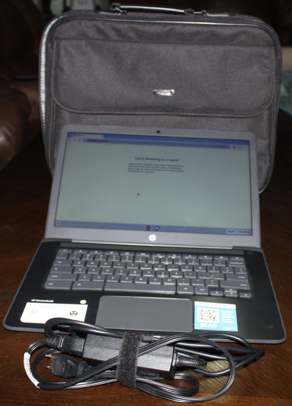 HP 14-db0023dx CHROMEBOOK 14″ HD AMD A4-9120C 4GB RAM 32GB W/Targus Carry Bag