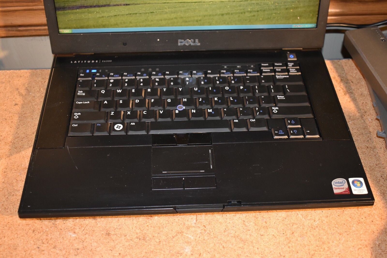 Dell Latitude E6500 P8600 2.4GHz 4GB RAM 320GB HDD WUXGA 1920×1200 Windows XP