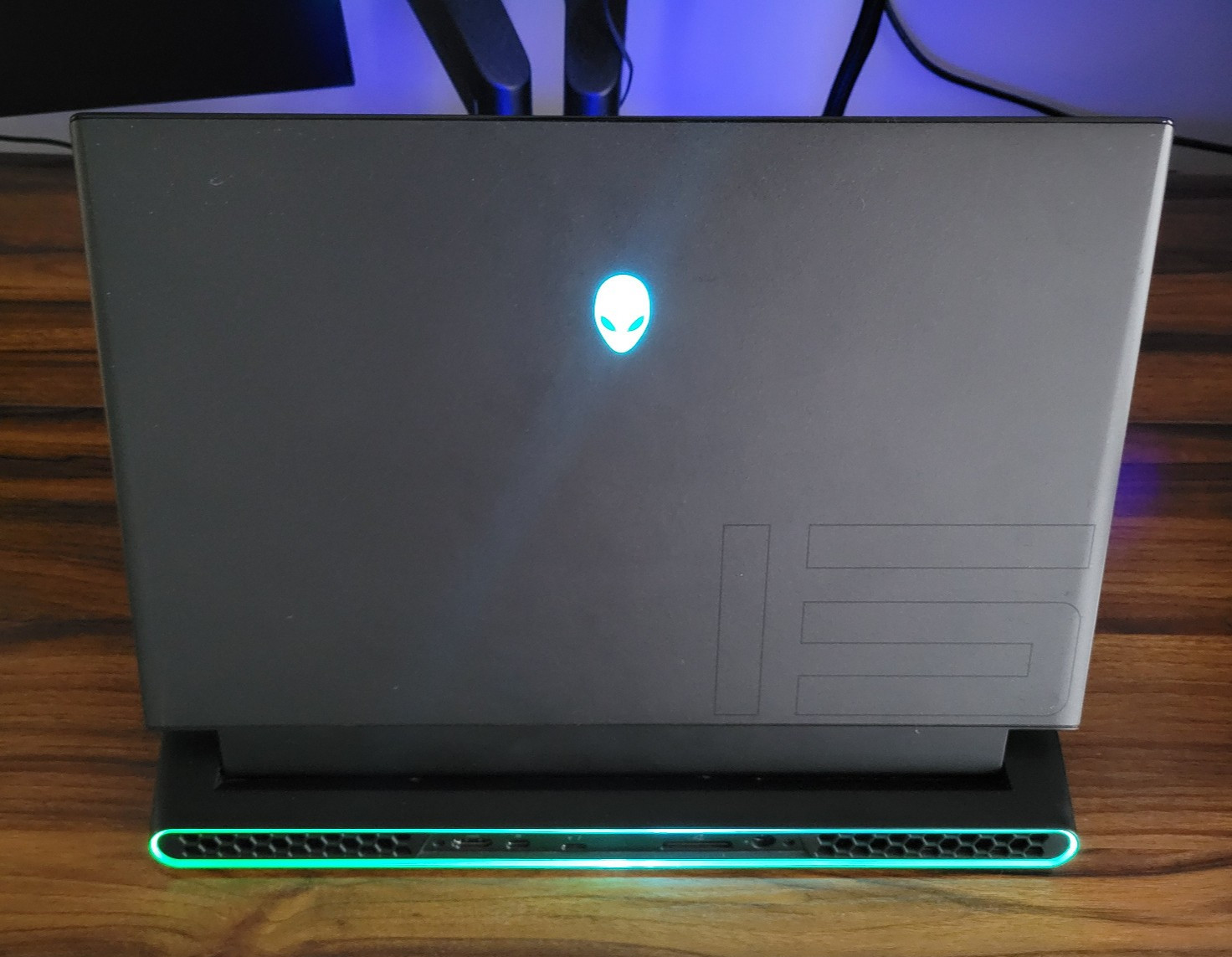 Alienware m15 R3 i7-10750h RTX 2060 16GB RAM 512GB Storage 144Hz Gaming Laptop