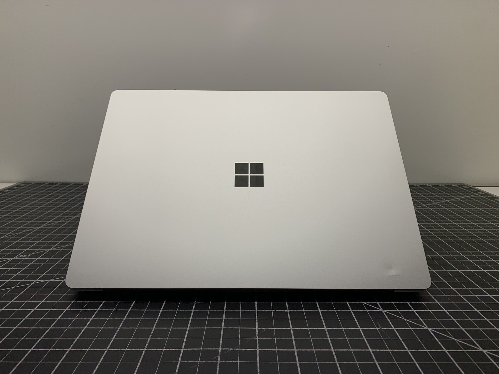 Microsoft Surface Laptop 4 1950 Intel i5-1145G7 | 512GB SSD, 8GB RAM | #P196