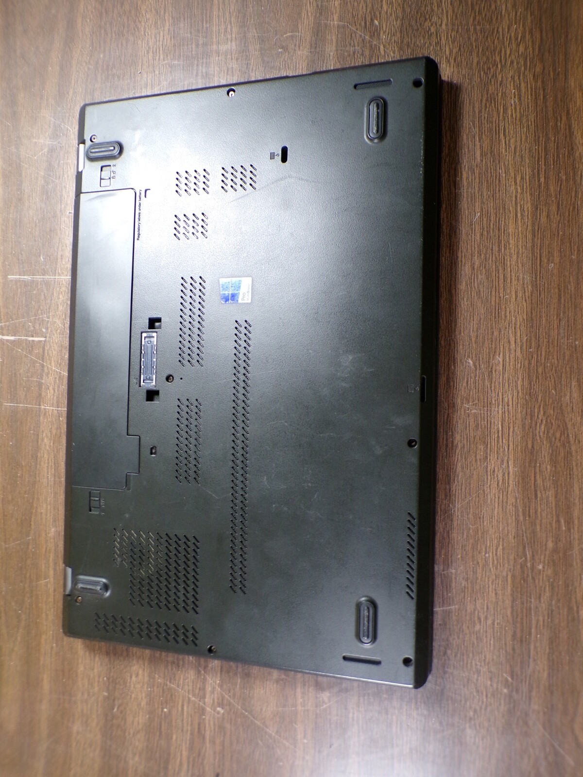 THINKPAD LENOVO T570 INTEL CORE I5-6300U 2.40GHZ 4GB RAM **NO HD/ NO CADDIE