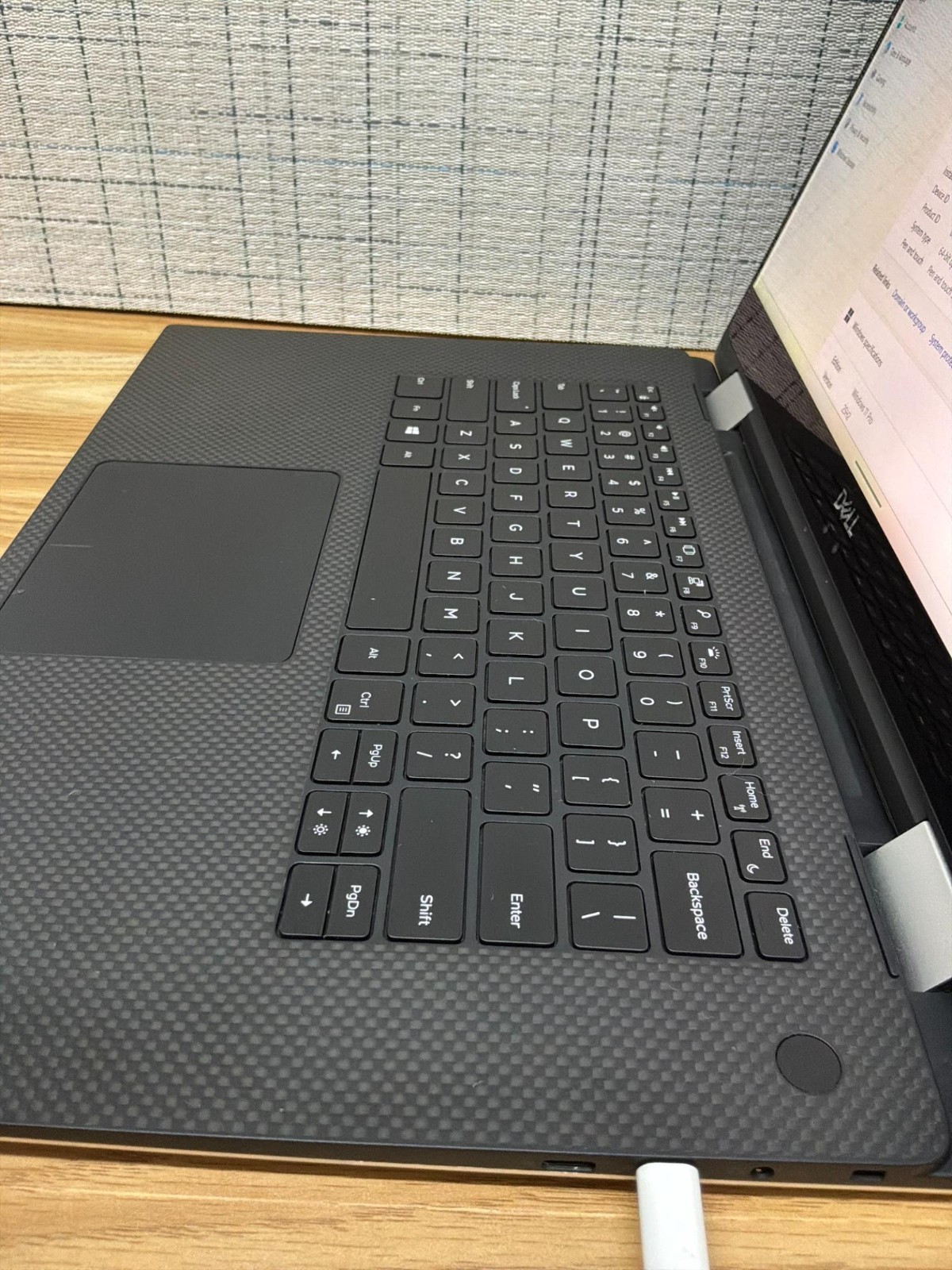 Dell XPS 15 9575 2-in-1 i7-8705G 16GB 256GB SSD Radeon RX Vega M 4GB Touch