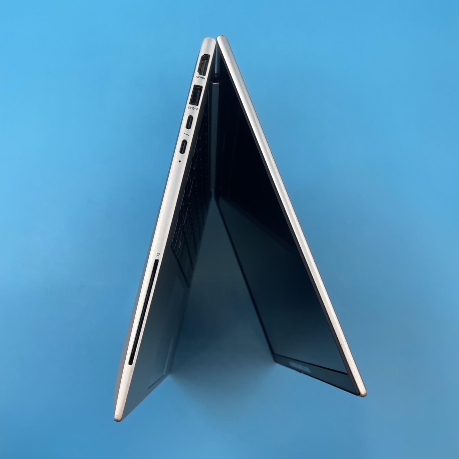 HP EliteBook 840 G10 | i5-1345U | NO RAM | NO DRIVE | NO OS | NO BATTERY | E936