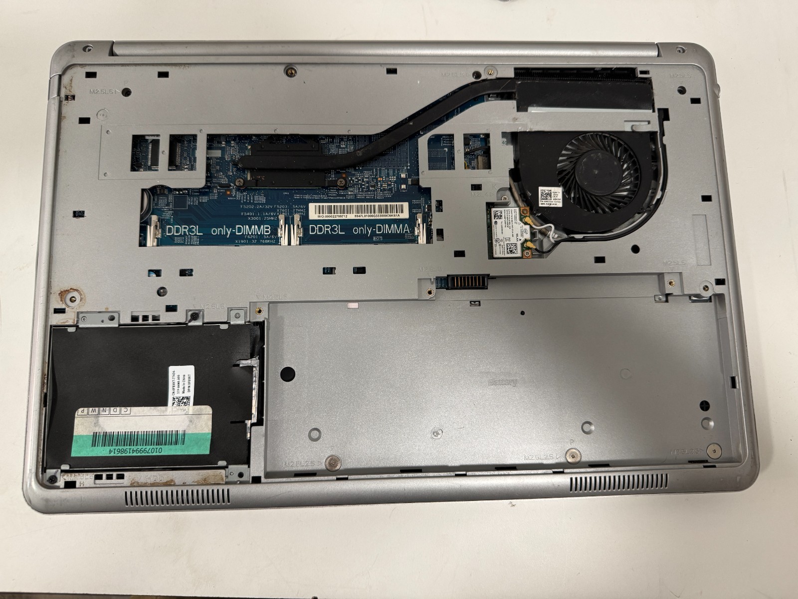 Dell Inspiron 15 7537 | i5-4200U NO HDD NO BATTERY | NO RAM | FOR PARTS laptop