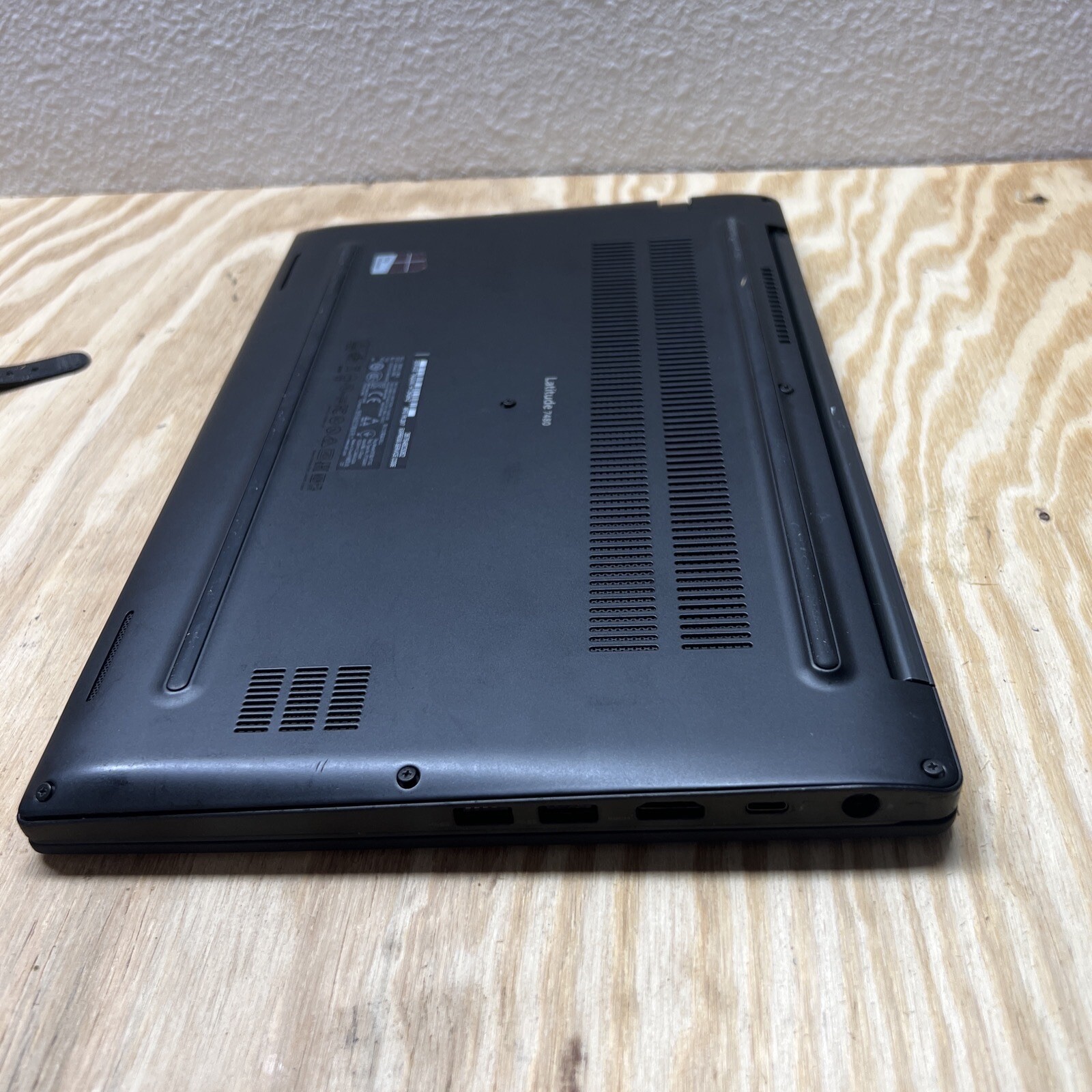 Dell Latitude 14″ 7480 Laptop Core i5-7200U 8GB 256GB SSD Windows 11 Webcam