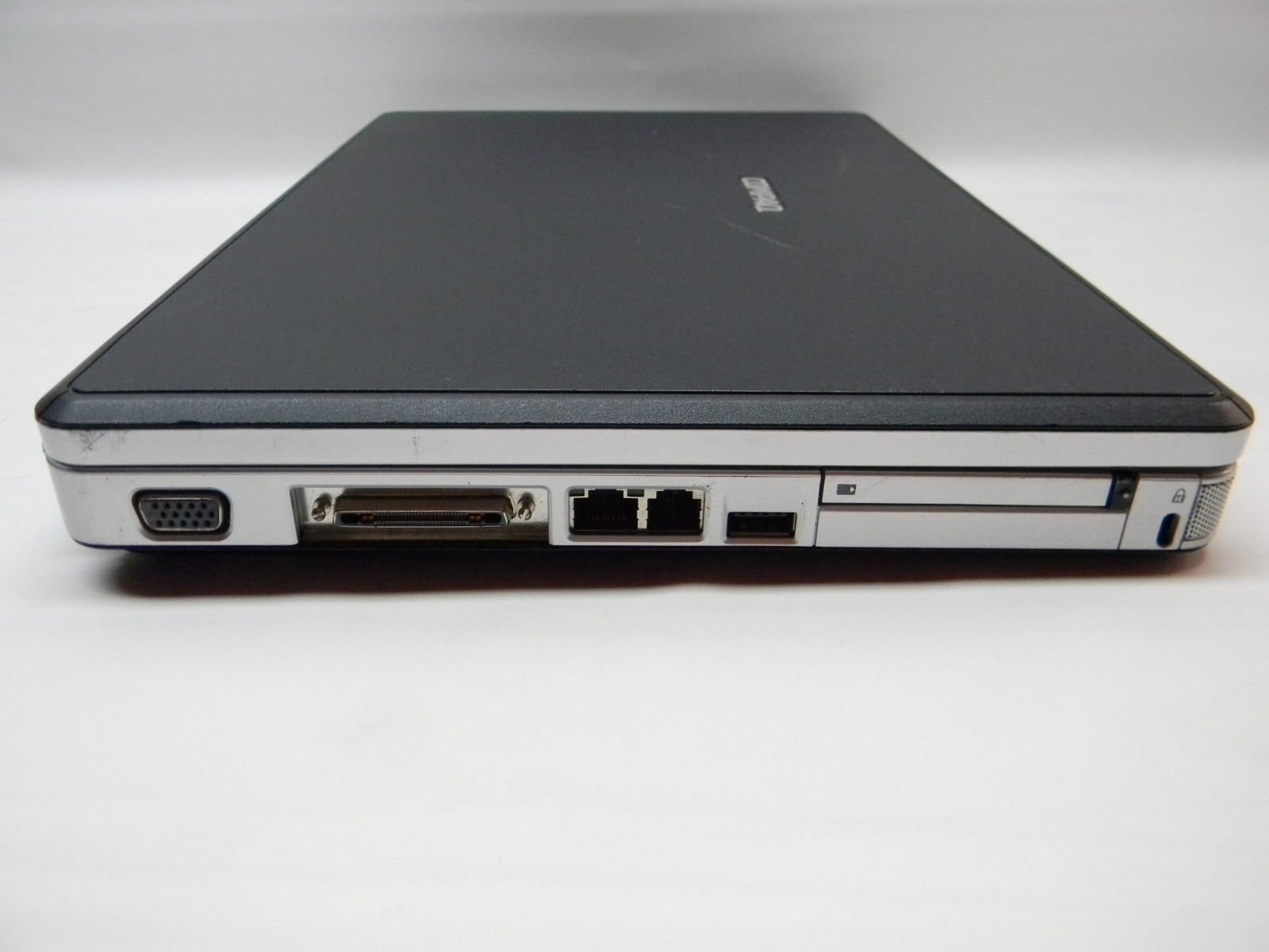 Compaq Presario v2000 Laptop DOES NOT BOOT exc 14.1″ glossy widescreen #00263