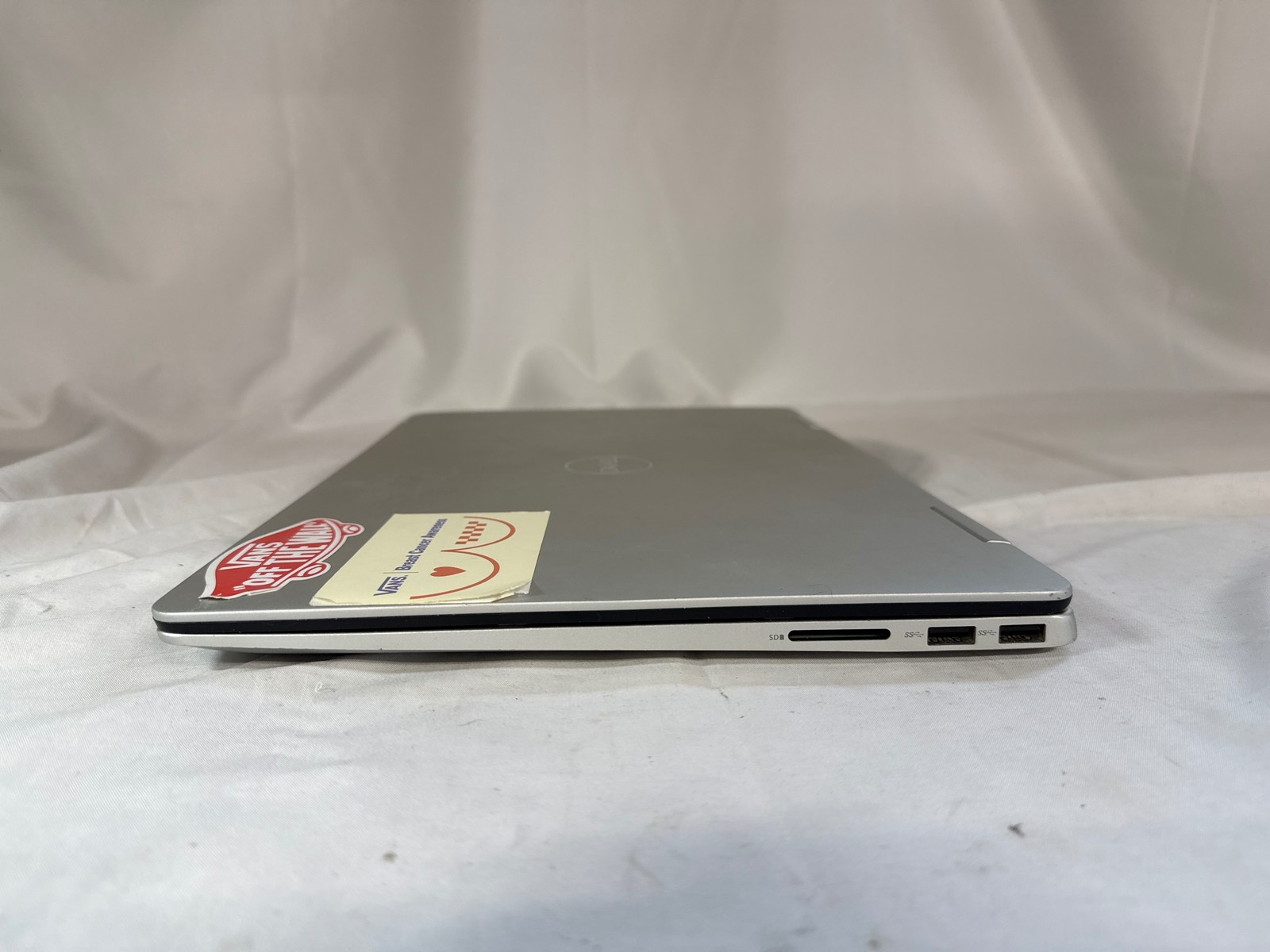 Dell Inspiron 7586 2-in-1 i5-8265U 8GB 256GB SSD 15.6in Touch 100% Bat
