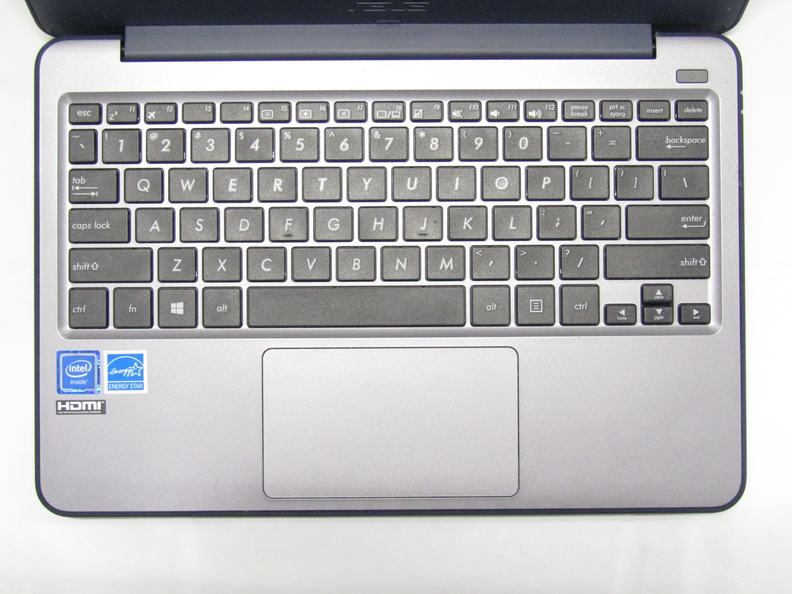 Asus Vivobook W202NA-YS03 1.2GHz Celeron N3350 4GB RAM 64GB eMMC NO OS + Charger