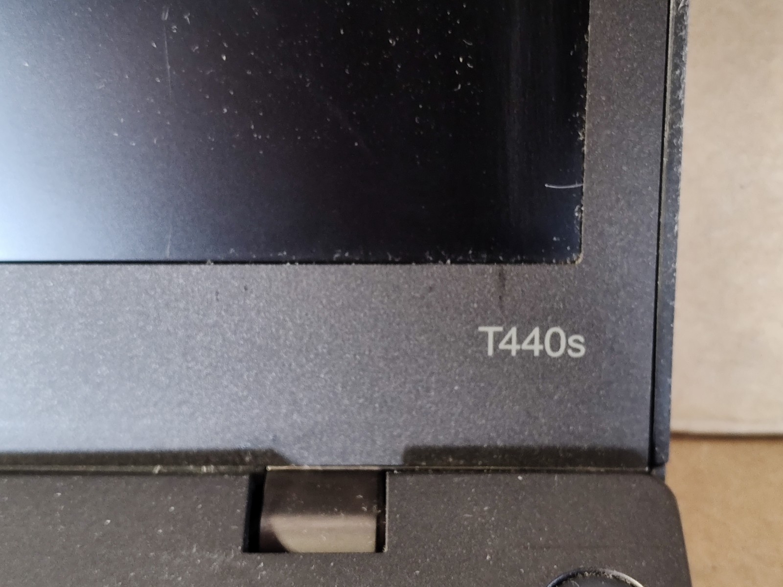 Lenovo ThinkPad T440s 14in, Intel Core i5-4200u 4GB Internal Ram No SSD/OS PARTS