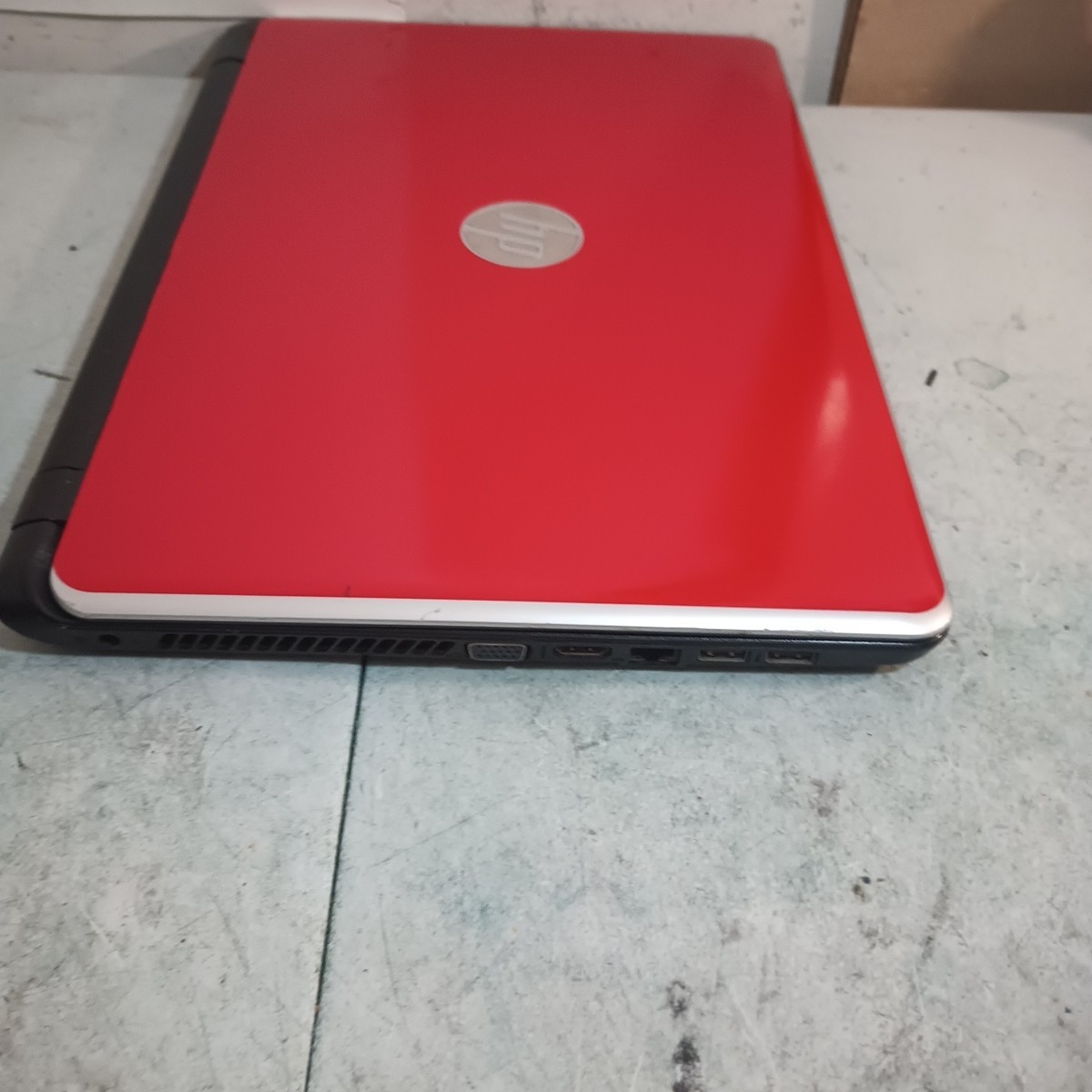 15.6″ RED LIGHT GAMING HP 350 ` 1.70GHz, 12GB RAM,256GB SSD,DVDRW,WIN11,CAM