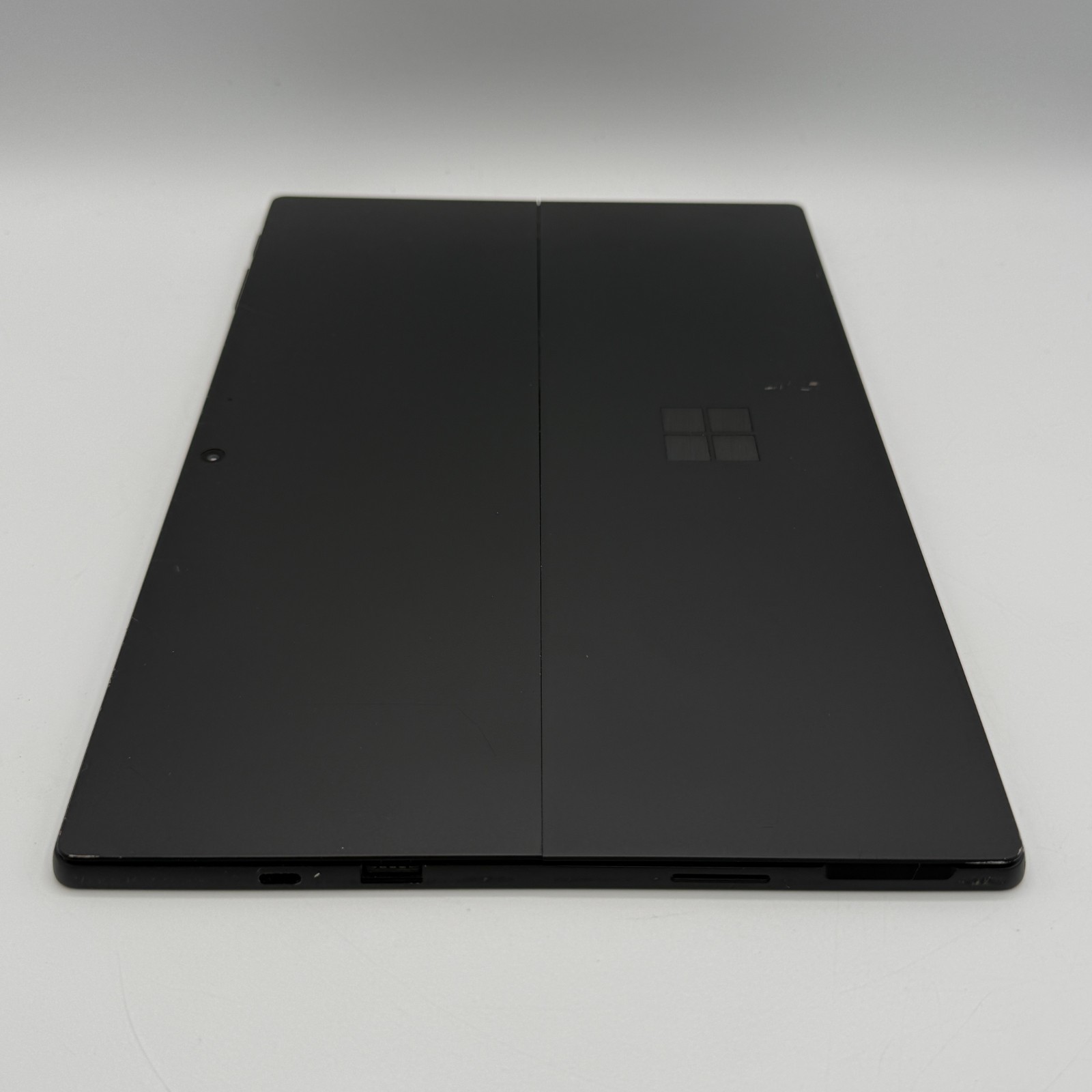 Microsoft Surface Pro 7 plus + 1960 i7-1165G7 16GB RAM 512GB SSD 12.3″ Win11 Pro