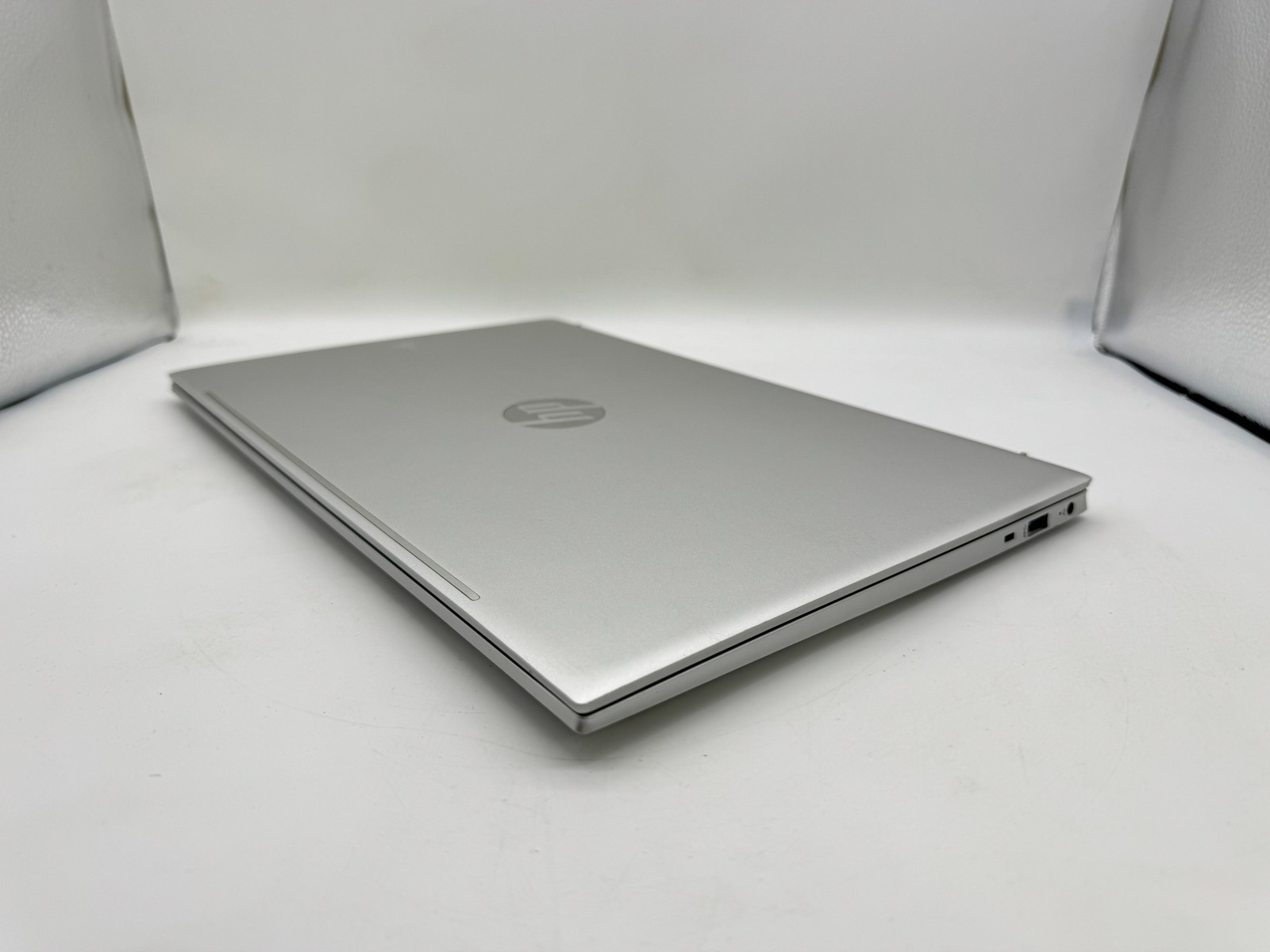 HP Pavilion 15-eg0025nr 15.6″ Laptop intel i7-1165G7 2.80GHz 16GB RAM 512GB SSD