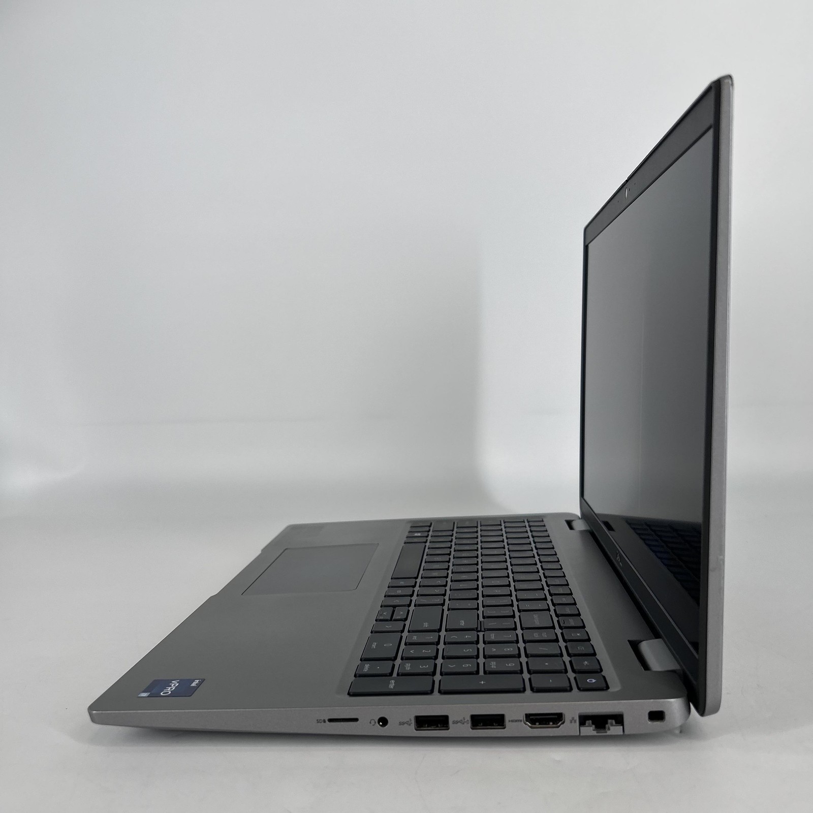 Dell Latitude 5540 15.6 FHD 1.9GHz i7-1370P 16GB 512GB SSD Very Good WHITE SPOTS