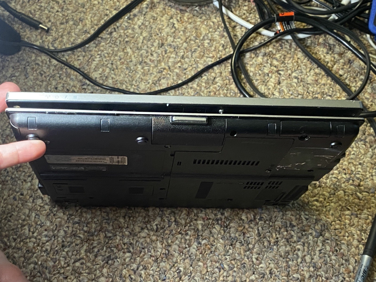 HP Elitebook 2540p Laptop Intel i7-L640 2.13GHz 4gb RAM no HDD – READ