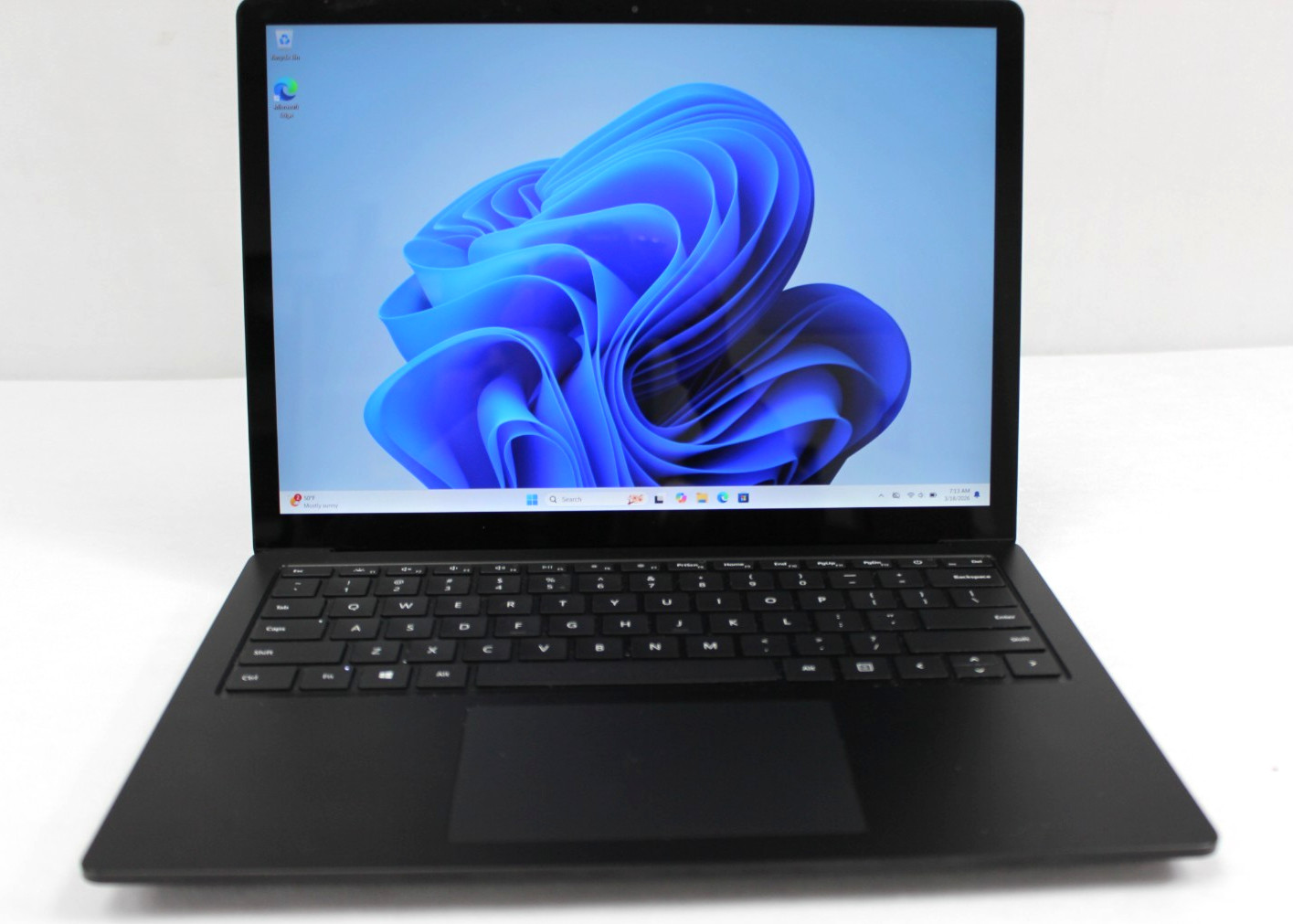 Microsoft Surface 3 Laptop Intel i7-1065G7 16GB 256GB Touchscreen Win11