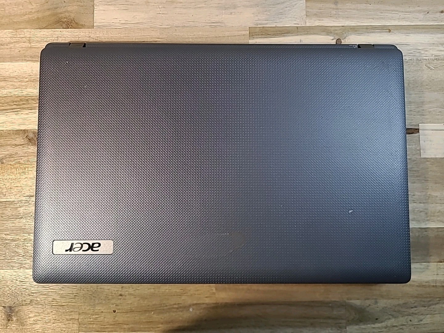 Acer Aspire 5733 Intel Core i3-380M 15.6″ Laptop (AS-IS) For Parts or Repair