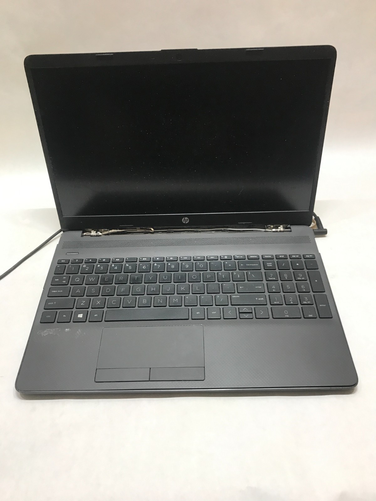 HP 255 G8 15″ Laptop Ryzen 5 NO RAM NO SSD/OS For Parts WILL NOT BOOT – READ -DW