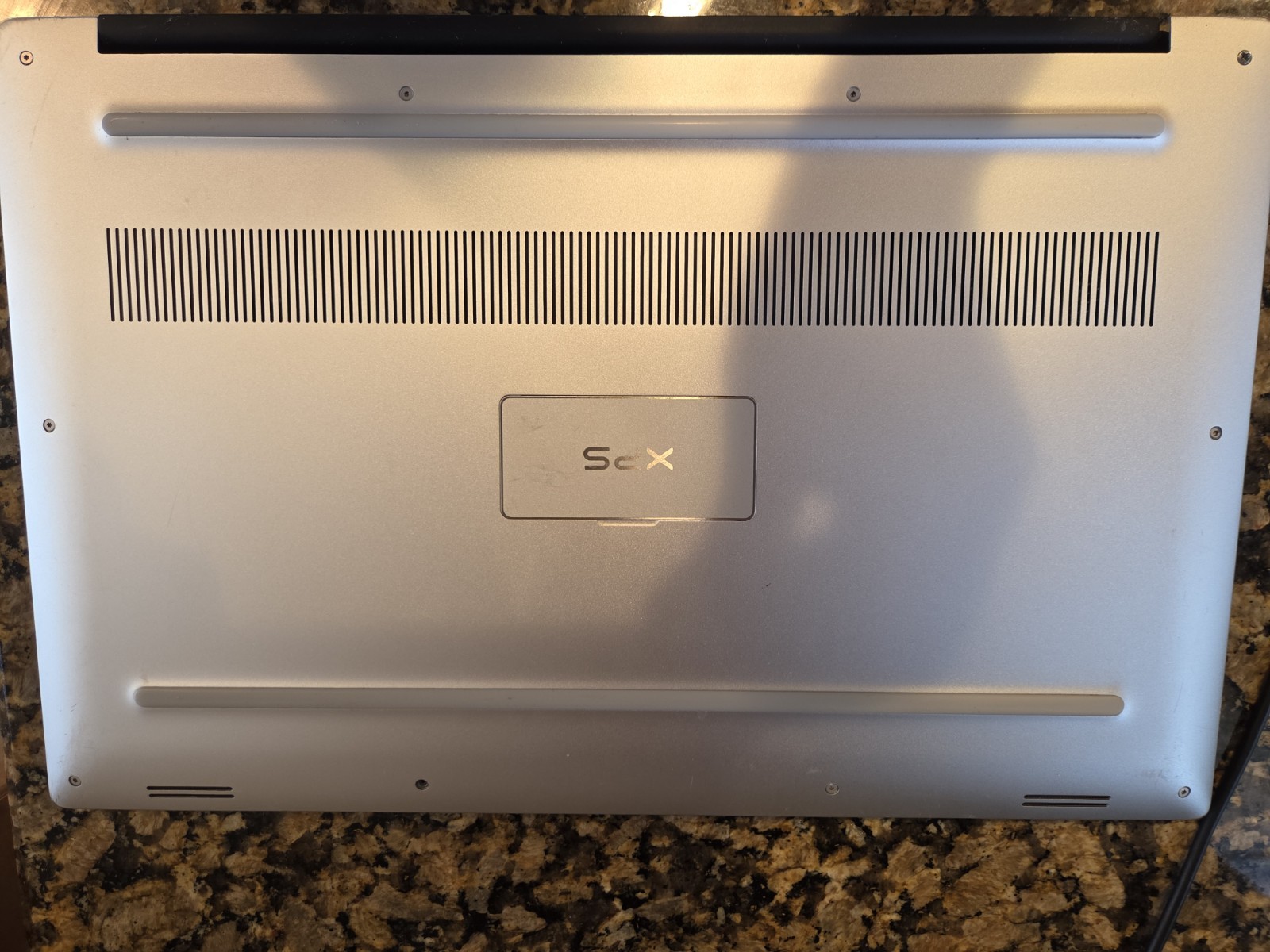 Dell XPS 15 9570 Intel Core i5-8300H 2.3GHz 8GB RAM 256GB NVMe