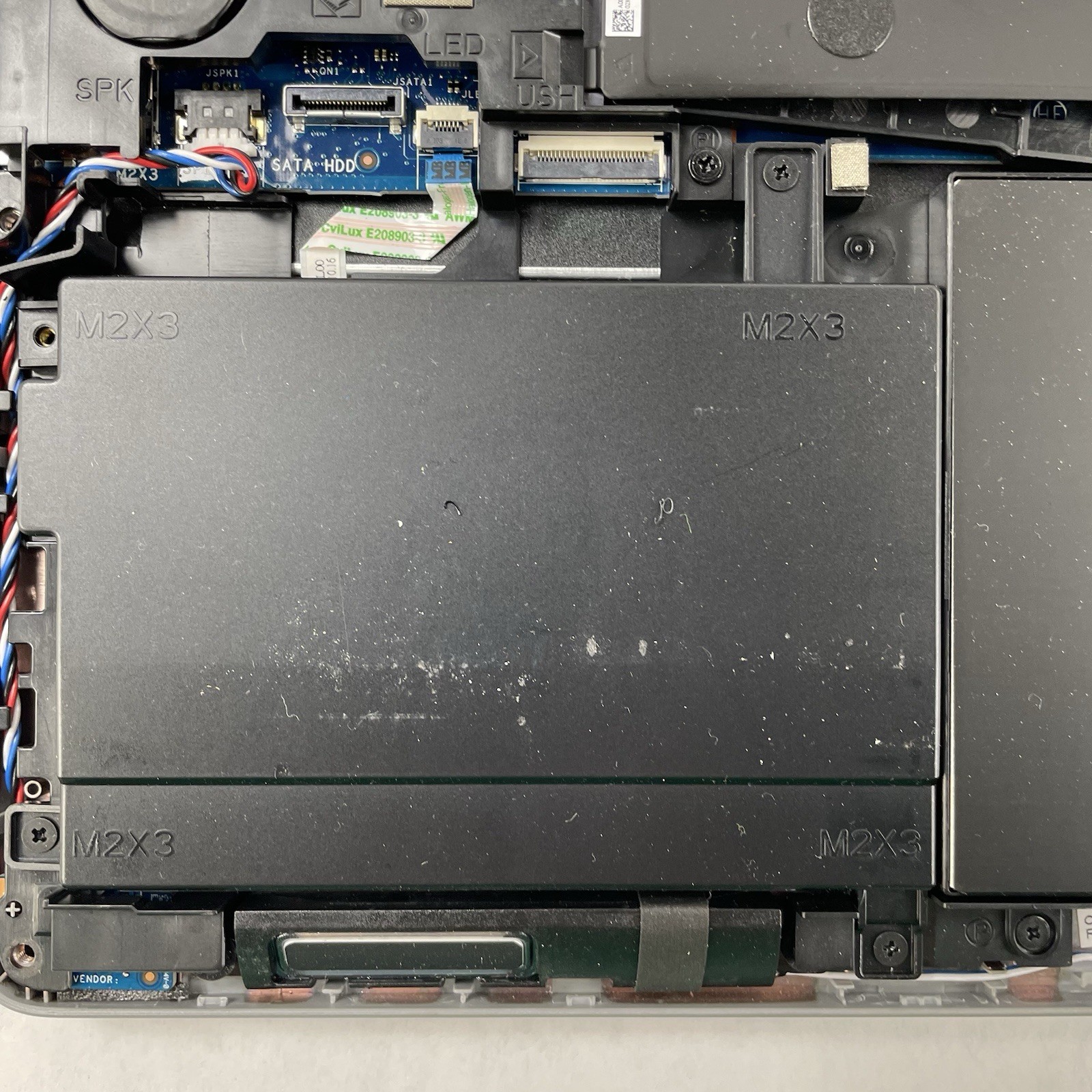 Dell Precision 3551 15.6″ i7-10750H 2.60 GHz 16 GB RAM No SSD/OS/AC