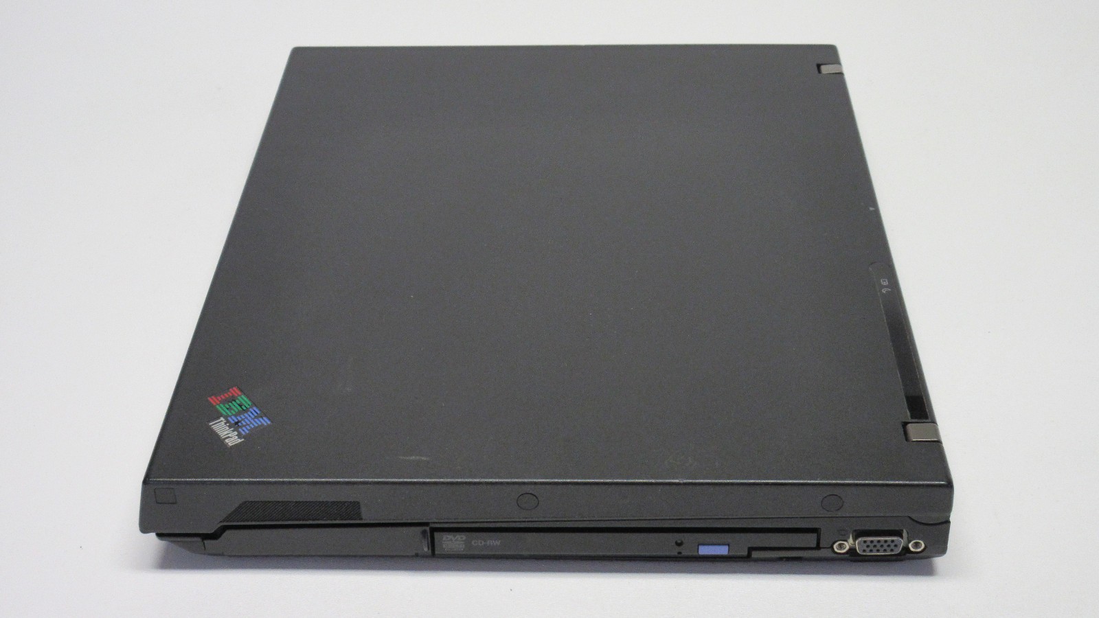IBM ThinkPad R50e, Pentium Centrino 1.6Ghz, 512MB, 60GB HDD, DVD-RAM, Win XP SP3