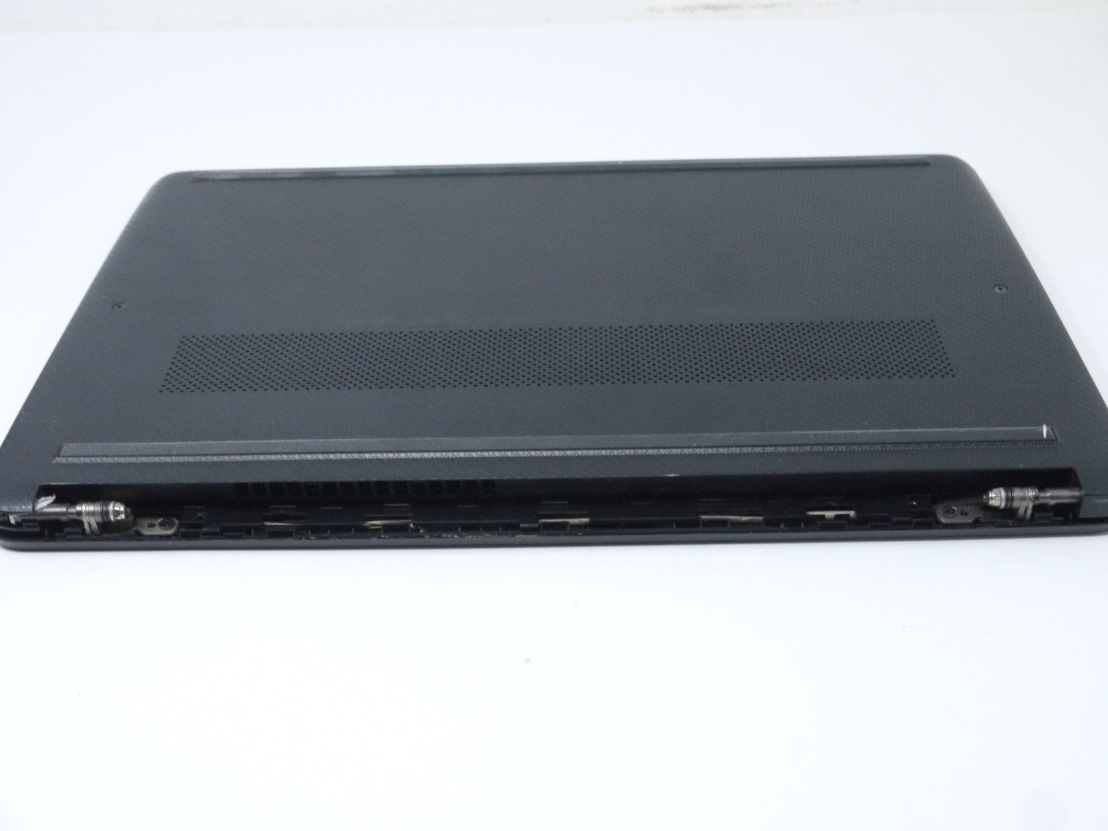 HP Laptop 14-FQ0013DX 14″ Laptop – AMD 3050U / 4GB / 128GB SSD / Win11 – Look