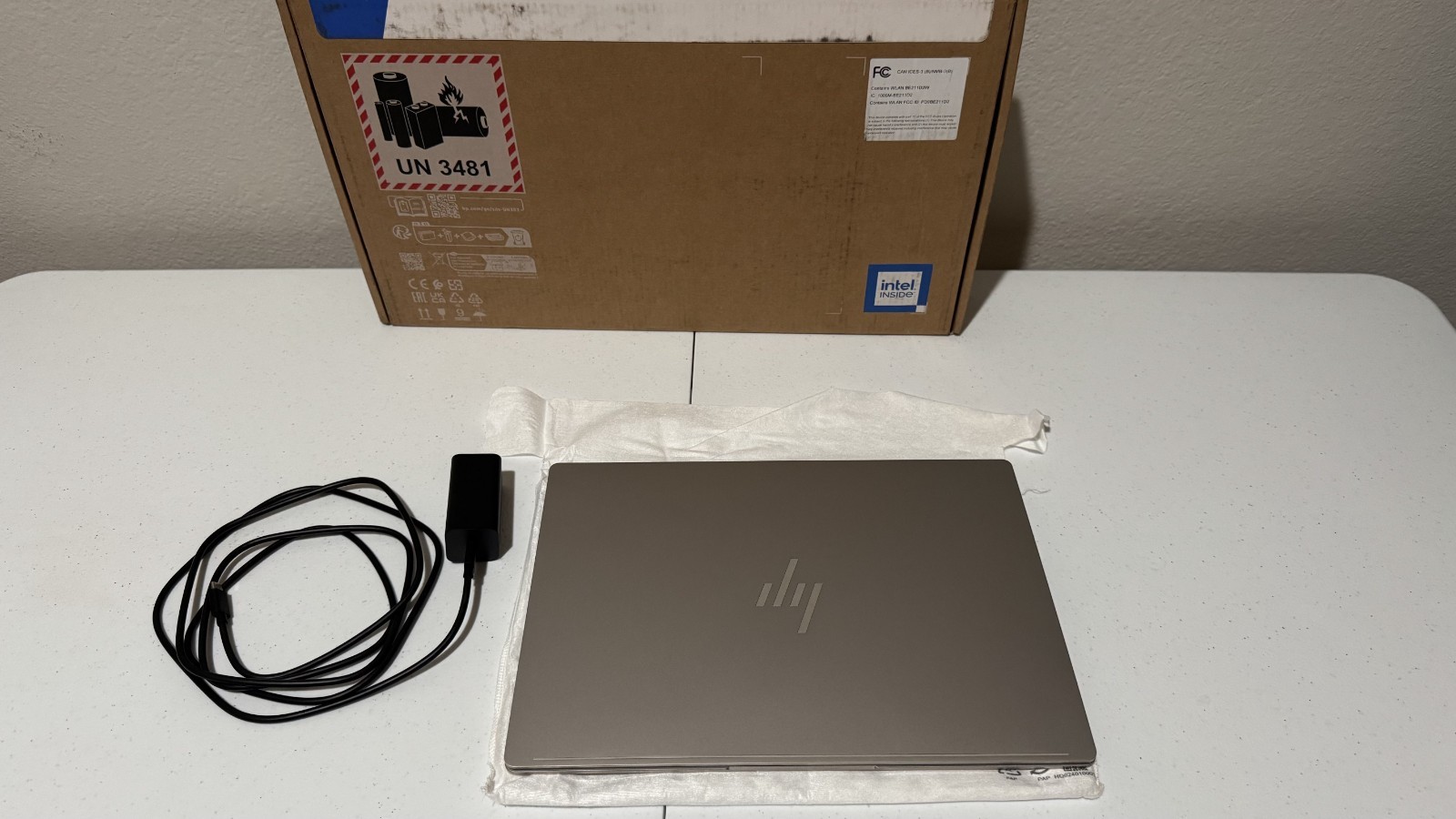 HP – OmniBook Ultra – 14″ 3K OLED Touchscreen Laptop – Intel Core Ultra 7 356H