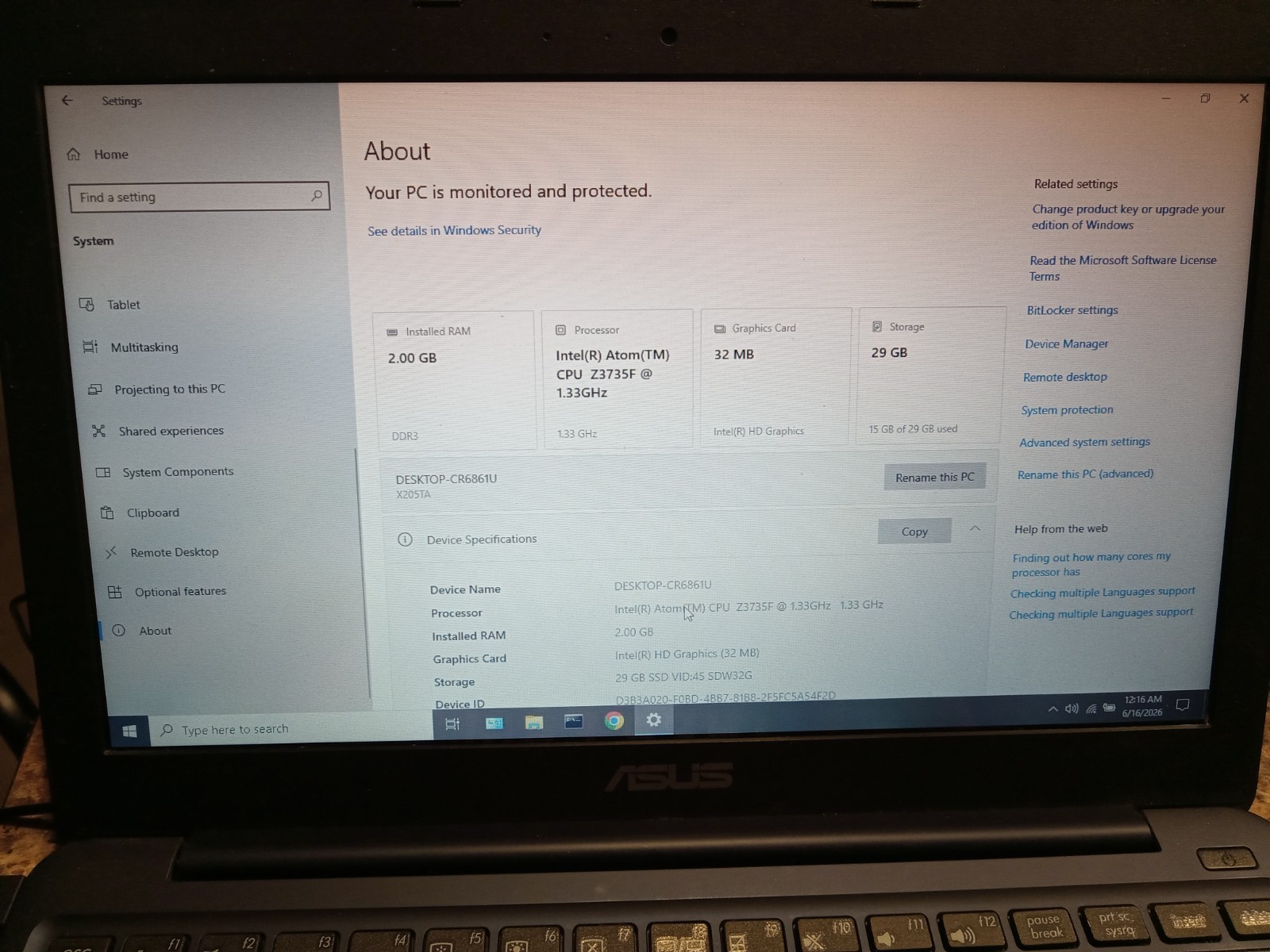 ASUS X205TA 11.6 inch, Intel Atom Z3735F, 2GB RAM / 32GB eMMC SSD / No battery