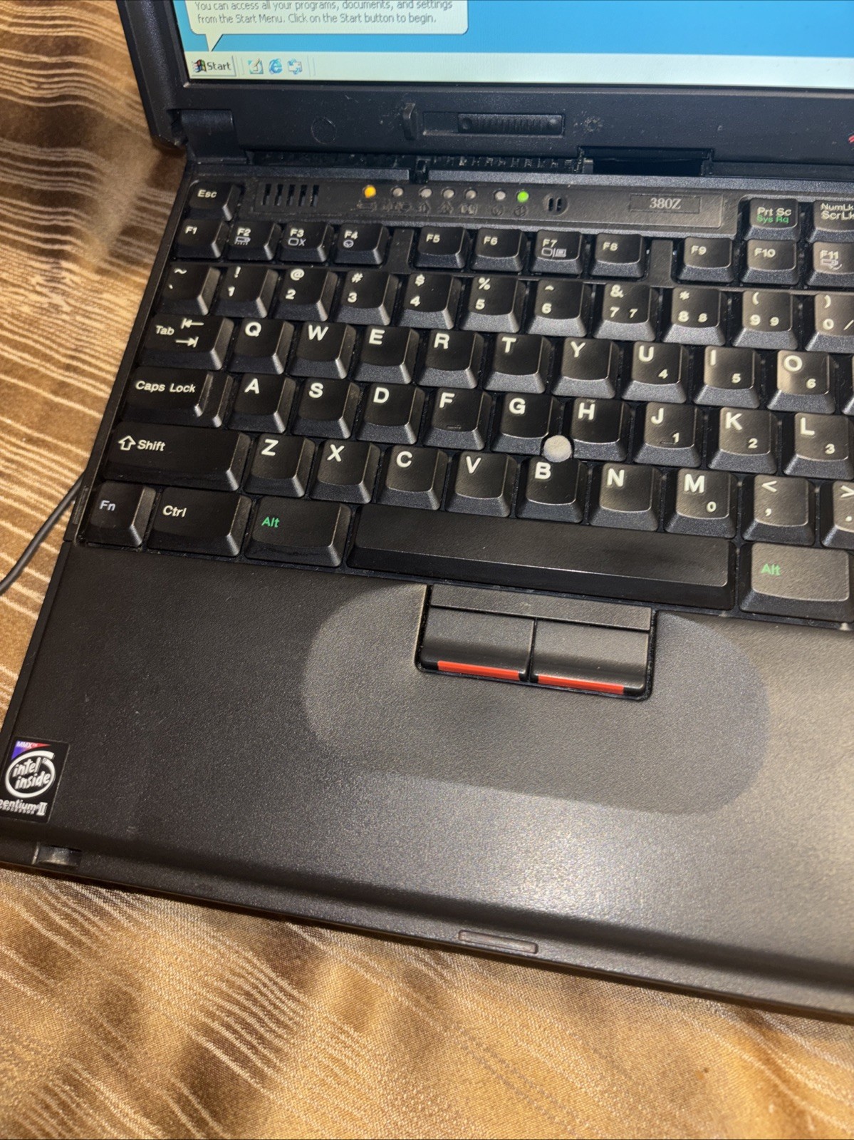IBM ThinkPad 380Z Pentium II Floppy CD PCMCIA Cards, 96MB 2gig HD With Charger