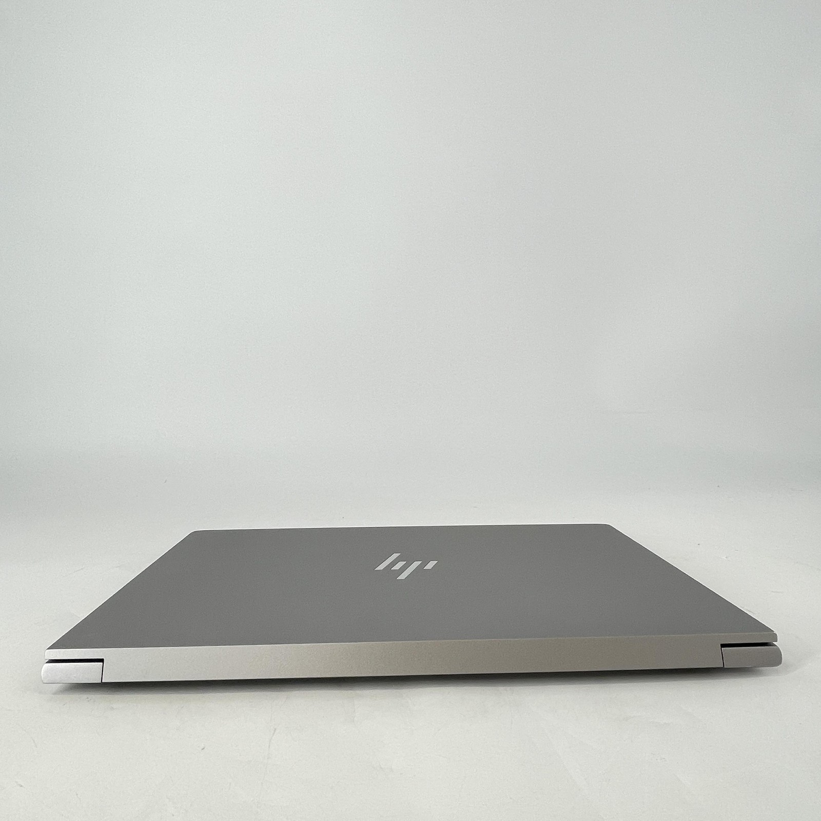 HP ZBook Studio 16 G10 UHD+ 2.4GHz i7-13700H 32GB 512GB RTX 2000 Ada BENT FRAME