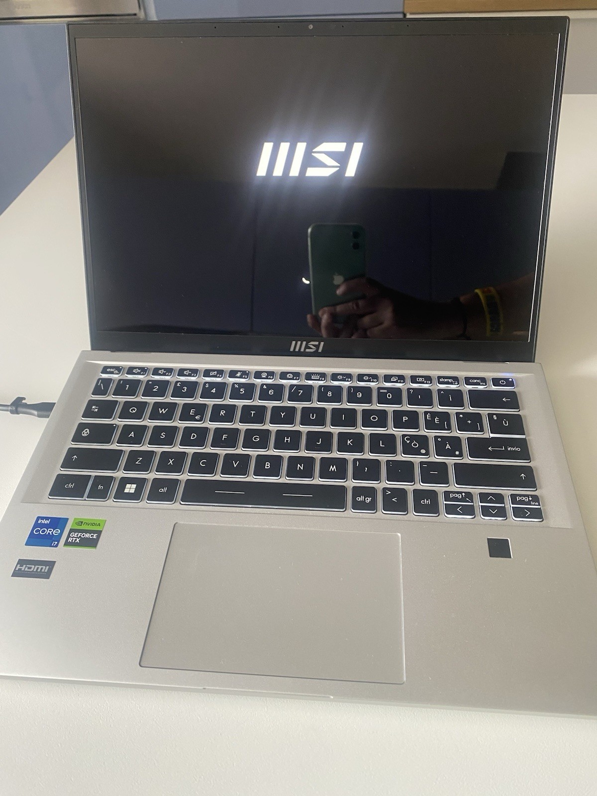MSI PRESTIGE 14H B12UCX 14″ INTEL i7-12650H 2.70GHz 16GB RAM 1TB SSD WIN 11!!