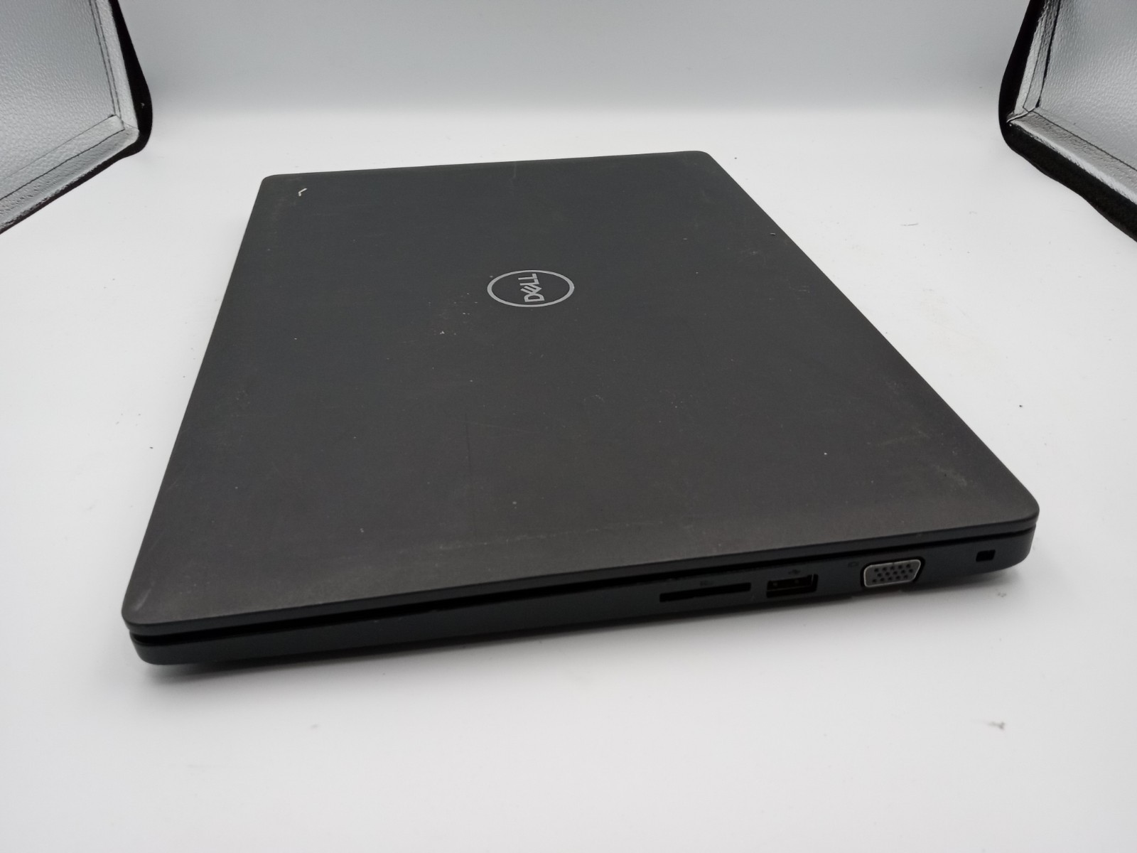 Dell Latitude 3480 14″ Laptop Intel Core i5 7th Gen – BOOTS – READ -RR