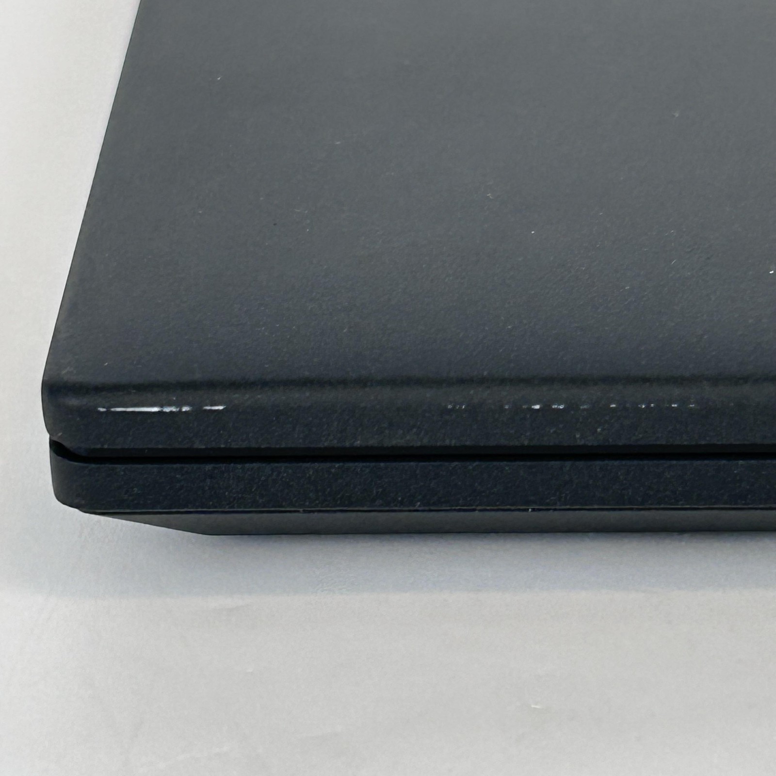 Lenovo ThinkPad T14 Gen 4 FHD+ TOUCH 3.3 GHz Ryzen 7 PRO 7840U 16GB 512GB SSD