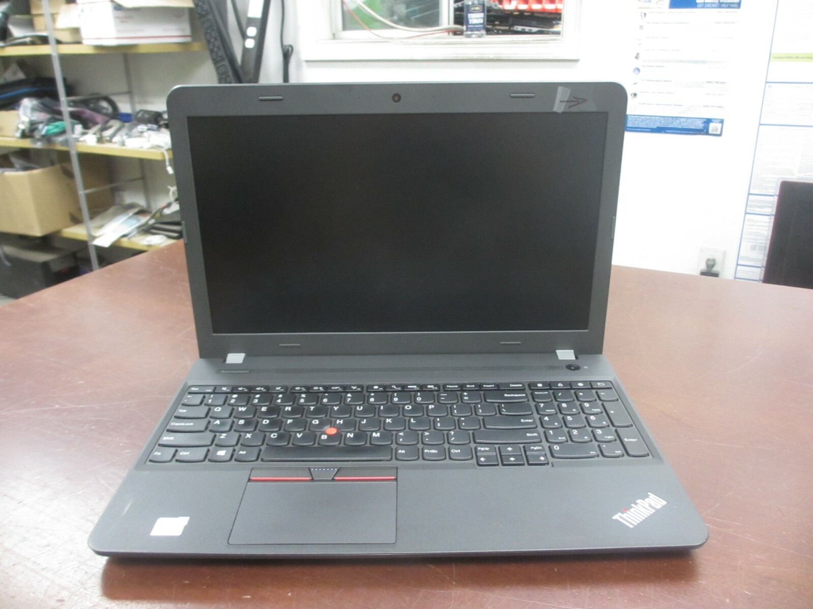 Lenovo ThinkPad E555 AMD 2.20GHZ A6-7000 8GB 500GB DVD-RW WebCam 15.6″ Laptop