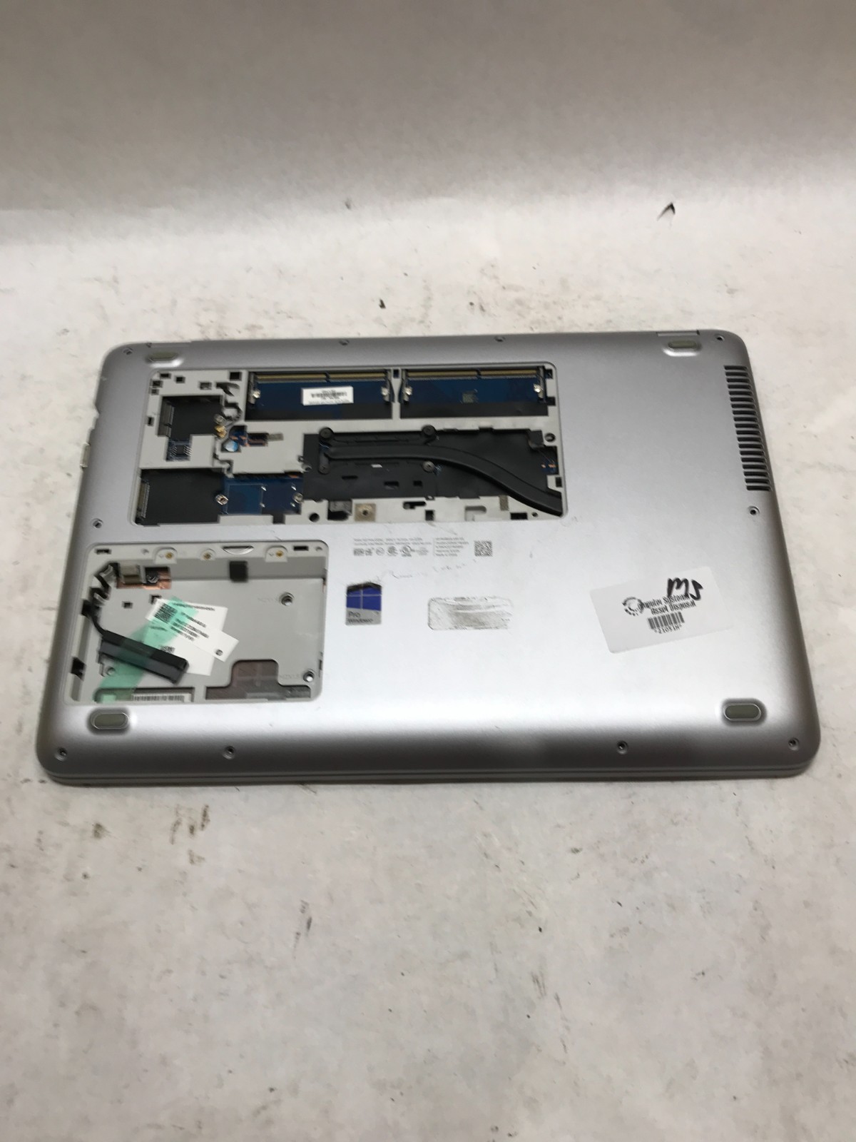 HP ProBook 440 G4 14″ Intel Core i5 NO RAM NO SSD/OS For Parts NO POWER!!!! – DW
