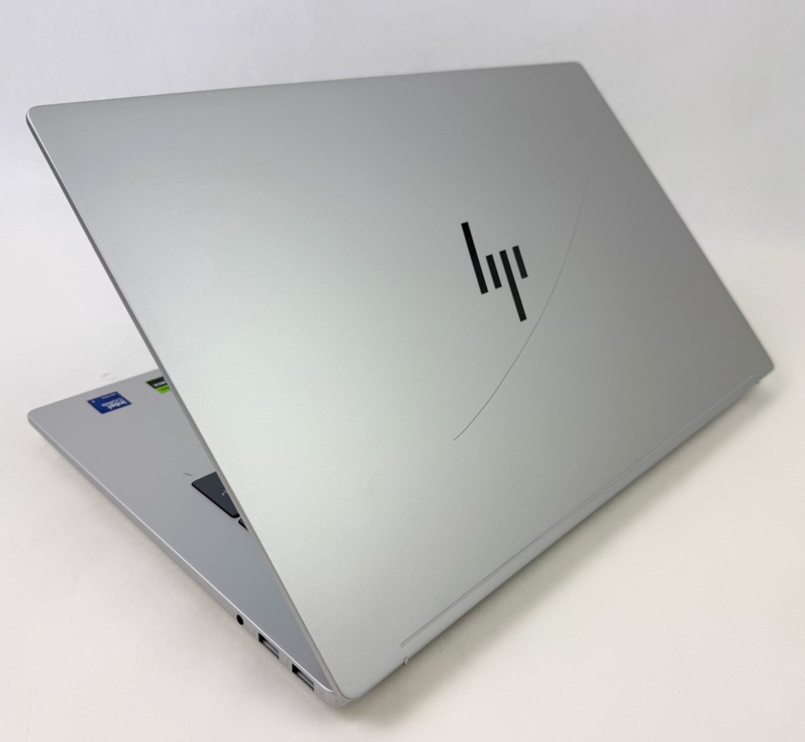 HP OmniBook 7 17-dc0073cl 17.3″ FHD Touch Ultra 7 258V 32GB 1TB RTX 4050 W11 Scr