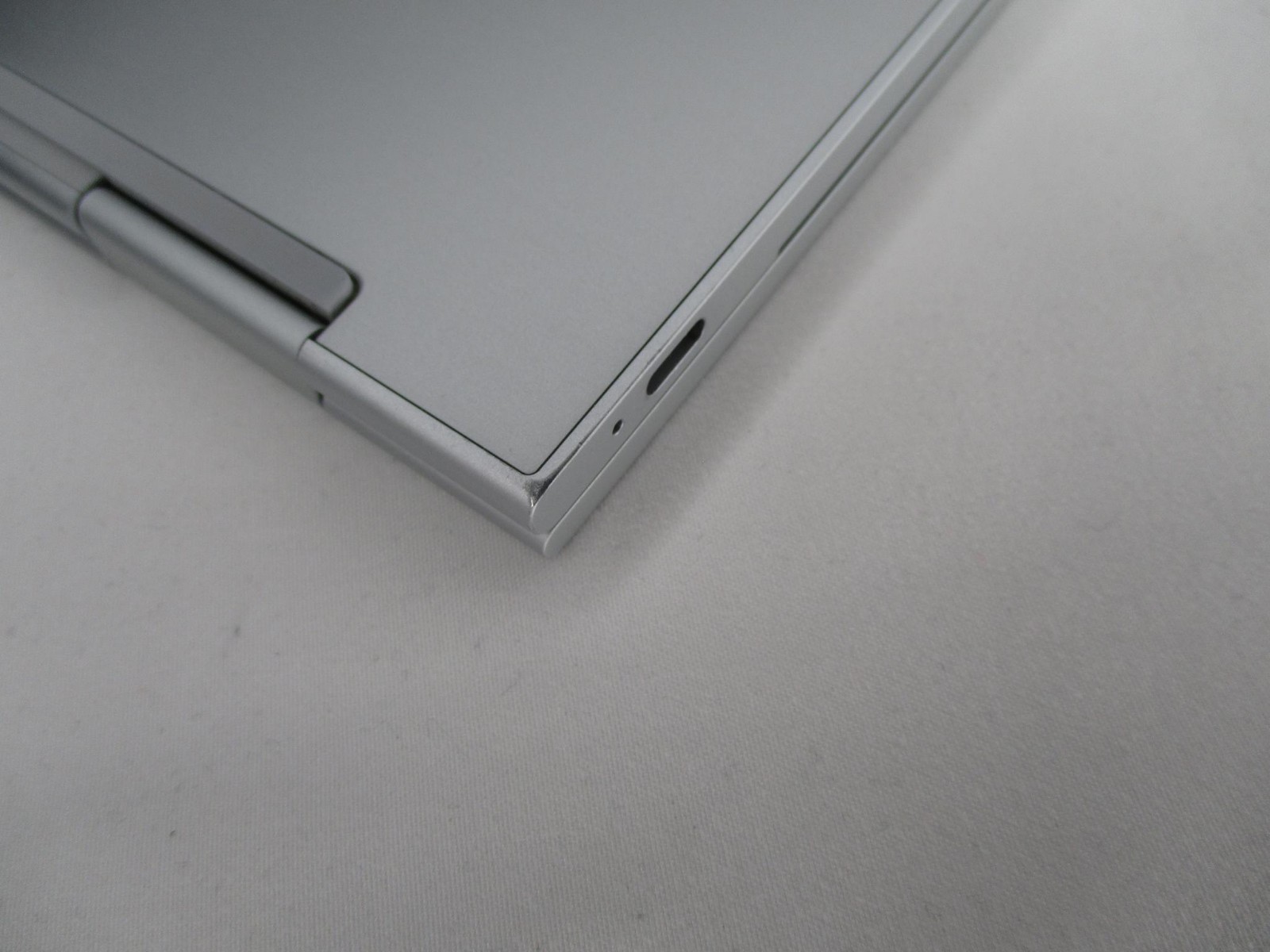 Google Pixelbook C0A Chrome 12.3″ TouchScreen i7-7Y75 1.3Ghz 16GB 512GB-1BAD USB