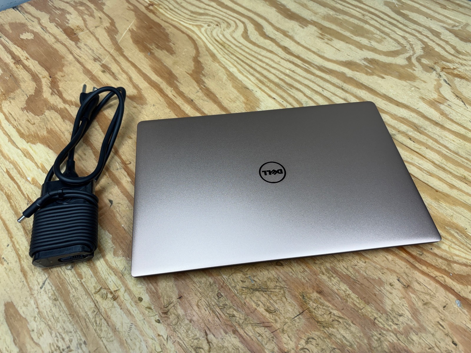 Dell XPS 13 9360 Rose Gold i7-7560U 8GB 256GB SSD Iris Plus 640 Win11