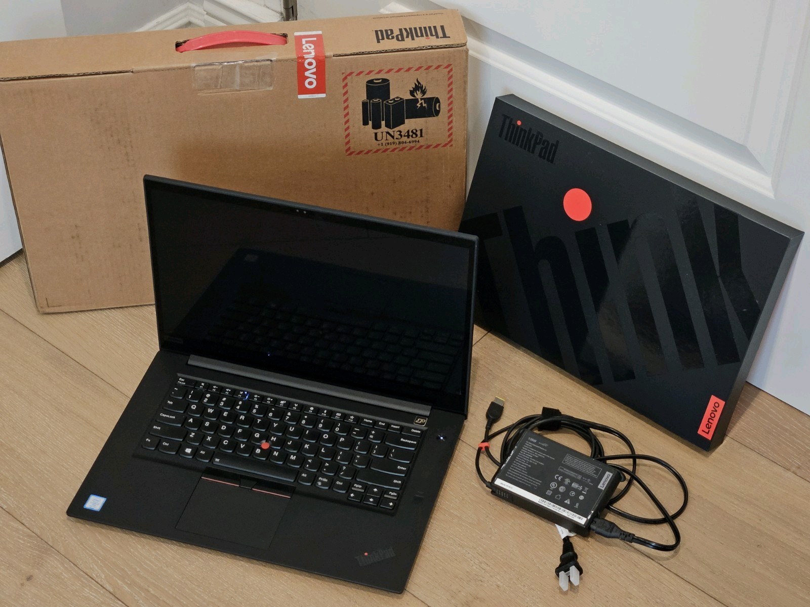 Lenovo ThinkPad X1 Extreme Gen 1 15.6in UHD Touch i7-8850H 32GB 1TB NVME 1050 Ti