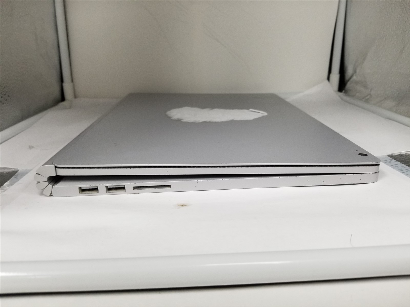 Microsoft Surface Book 2 Core i7 13.5″ 8GB/256GB Silver See Details VD6218