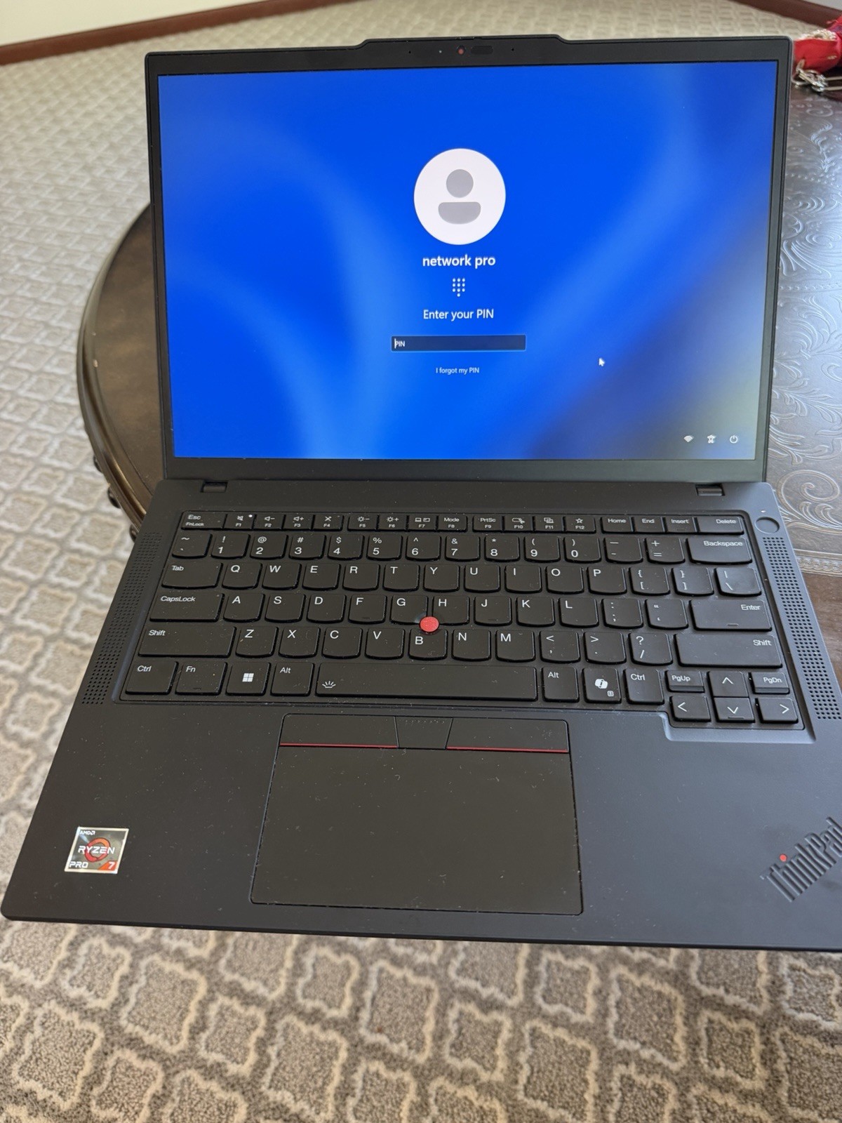 Lenovo ThinkPad T14 Gen 5 14in Ryzen 7 PRO 8840U 32GB 512GB SSD W11 Pro – 9.8/10