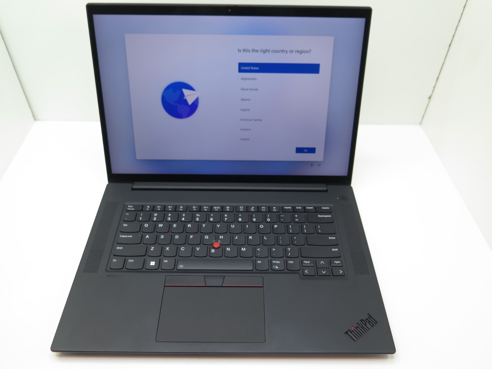 LENOVO THINKPAD P1 GEN 5 4K TOUCH 16″ I7-12800H 2.40GHZ 16GB 512GB BATT @ ONLY64
