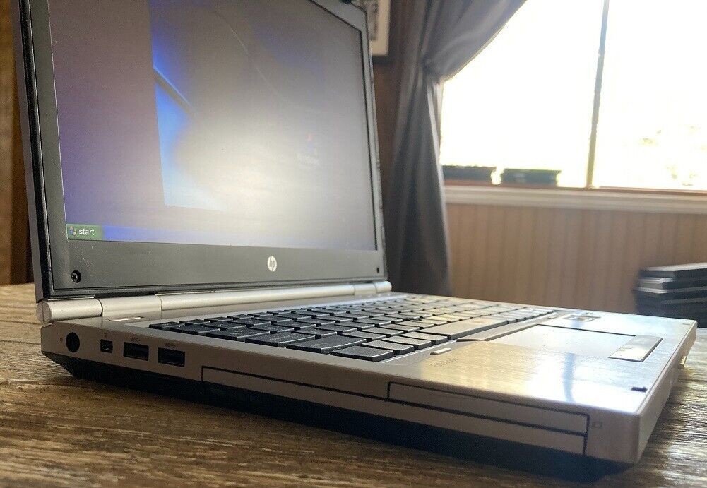 15.6″ HP 65XXB Laptop Vintage Windows XP Pro 32 Bit i5 2.5ghz 4gb 250gb Serial