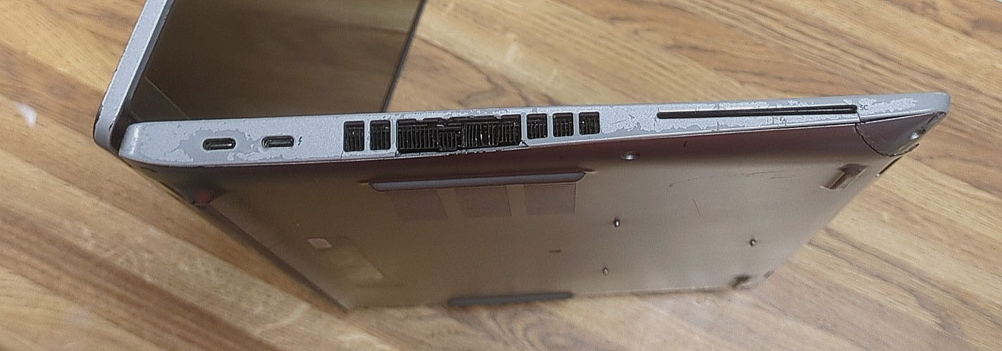 2021 Dell Precision 3560 FHD Laptop i5-1145G7 8GB RAM, No SSD, bad keyboard