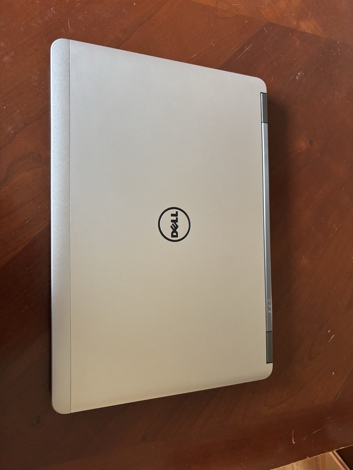 Dell Latitude E7440 14″ Windows 10 Laptop (and Docking Station)