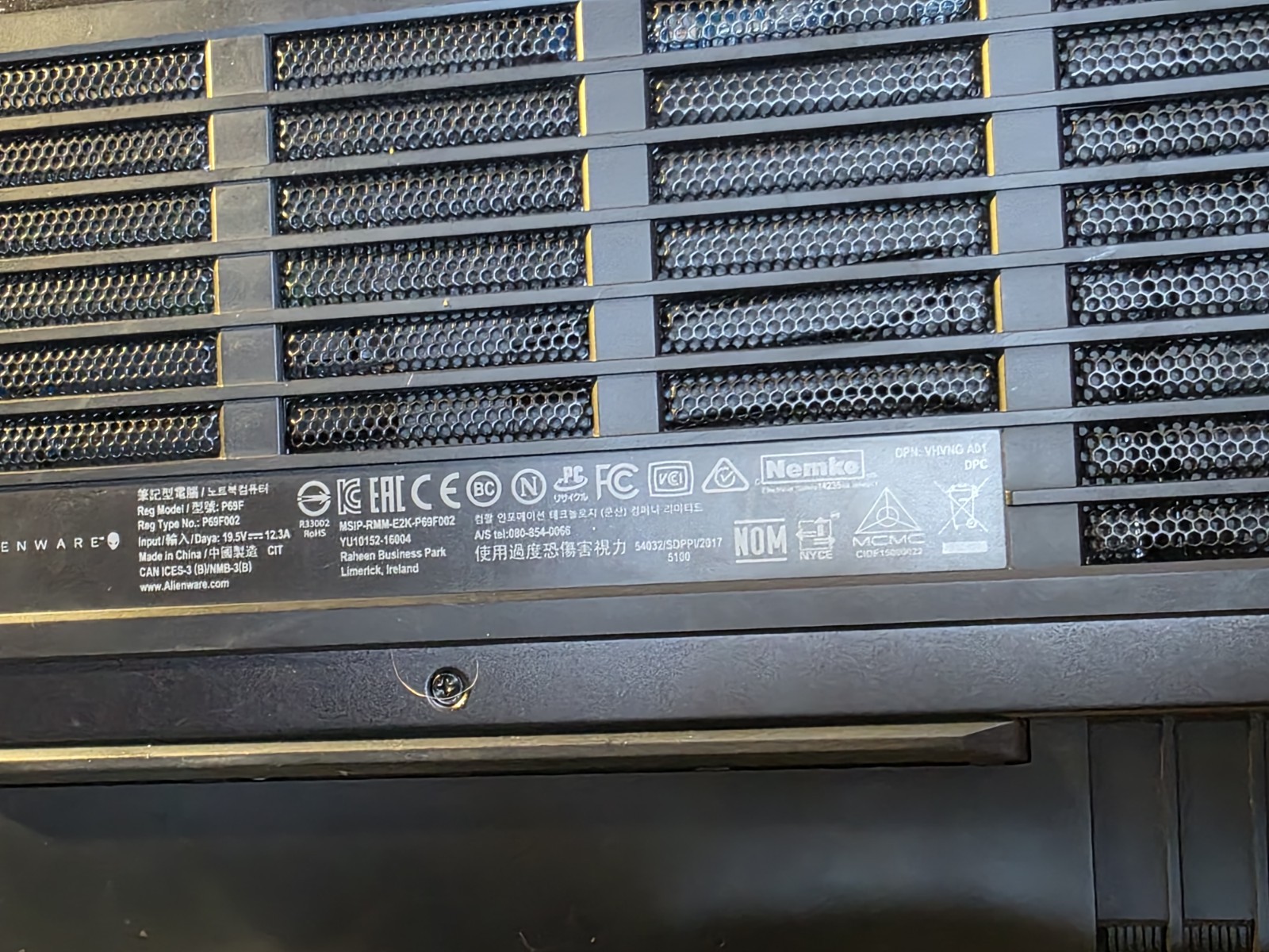 Dell Alienware Pf69. 16ram, 1TGB SSD, 17inch